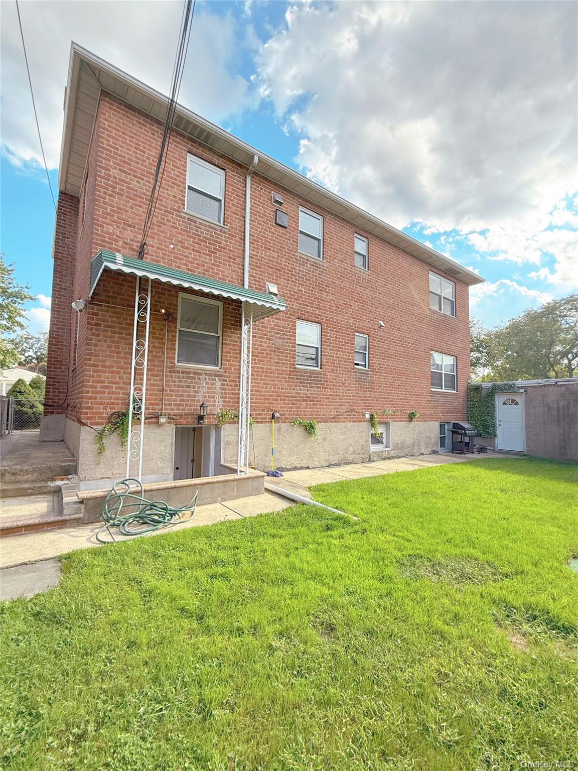 200-21 39 Avenue – For Sale photo 4