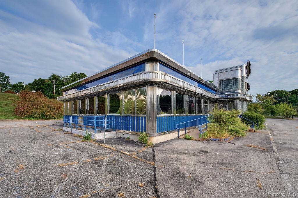 909 Union Avenue – For Sale photo 29