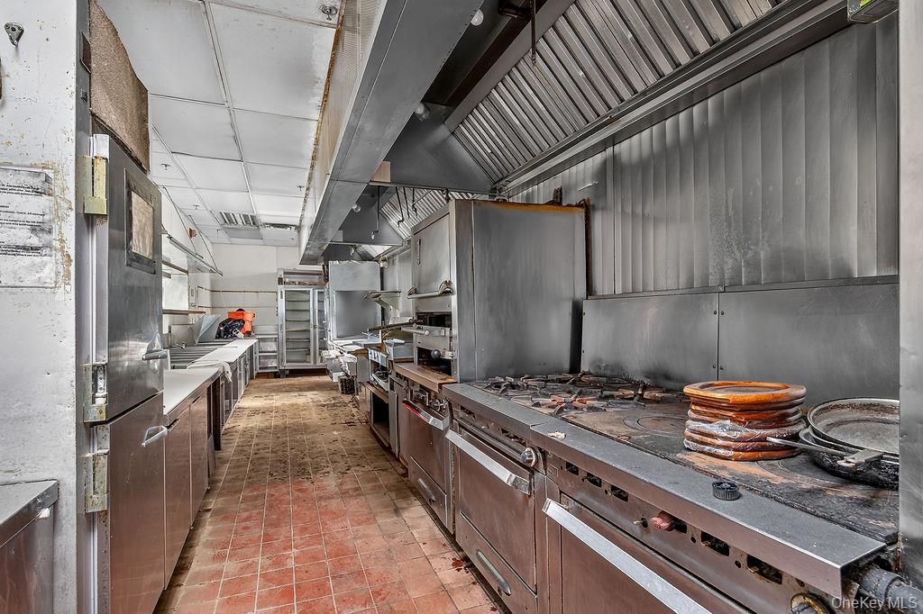 909 Union Avenue – For Sale photo 17