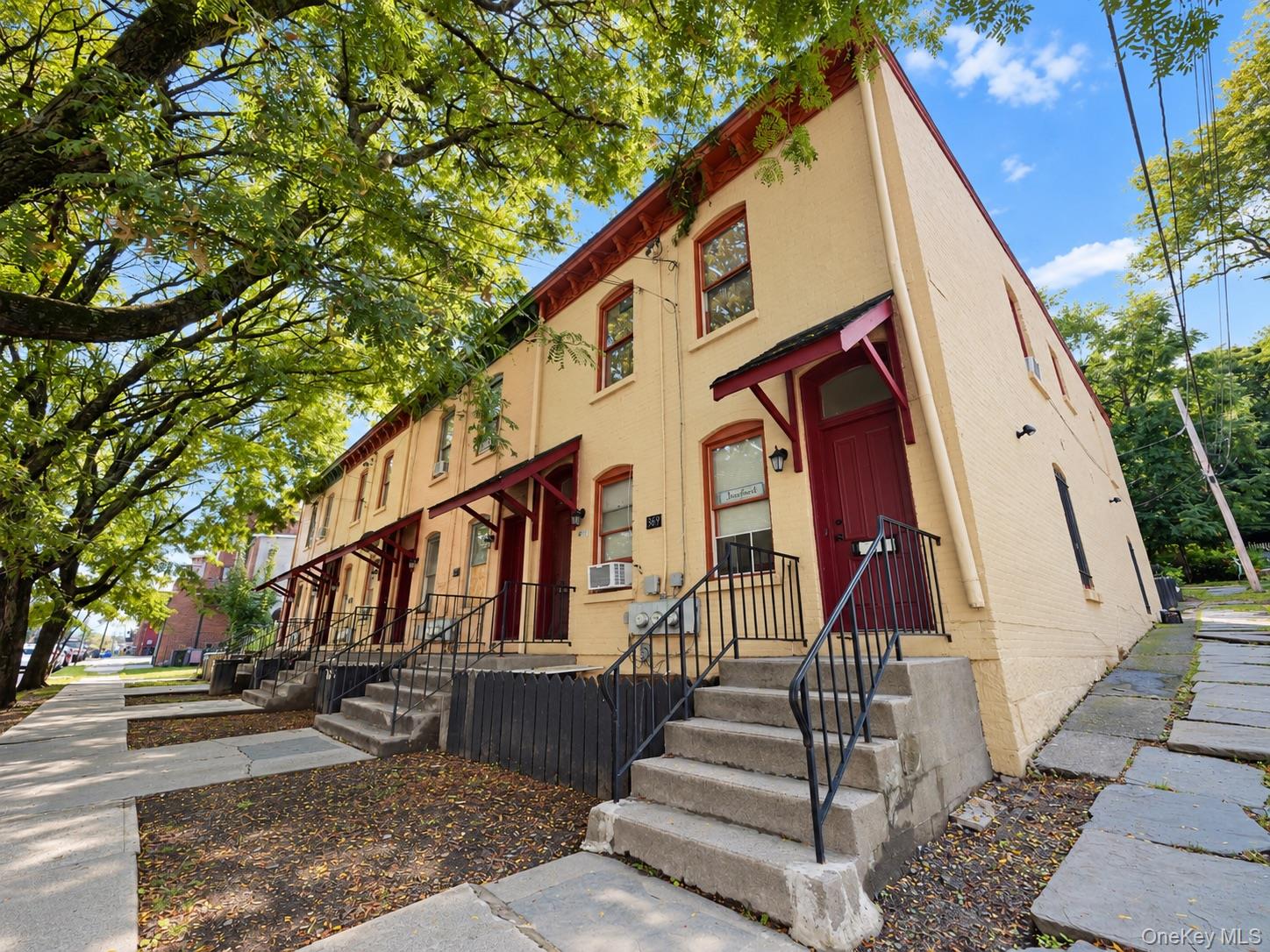 369 Liberty Street – For Sale photo 2