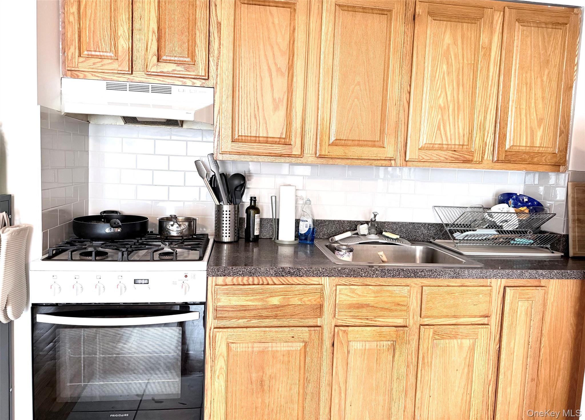 5811 84th Place – For Rent photo 3