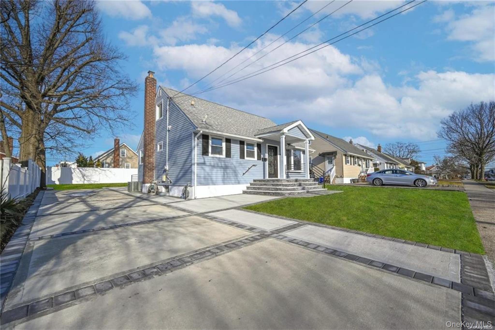 253 Meyer Avenue – For Sale photo 2