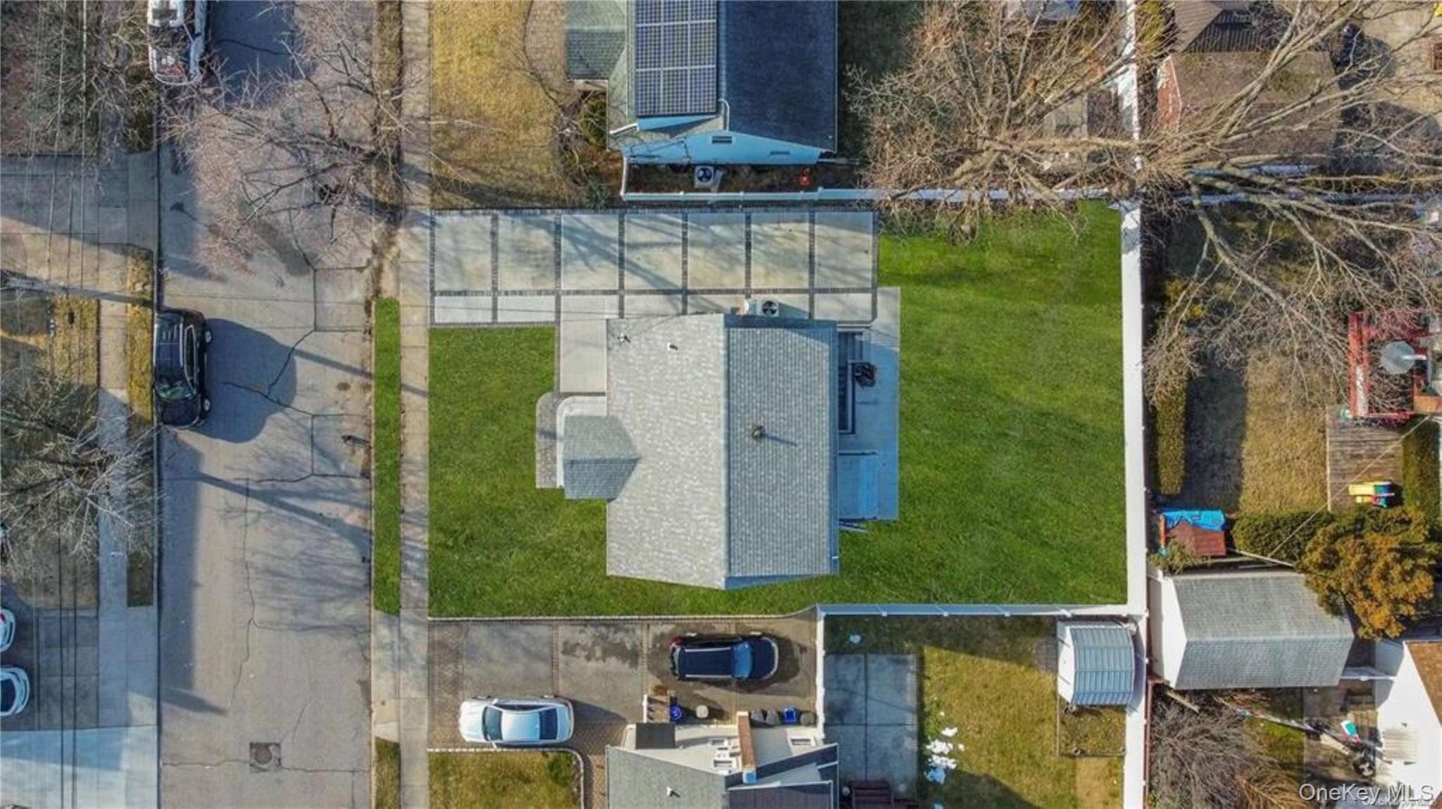 253 Meyer Avenue – For Sale photo 3