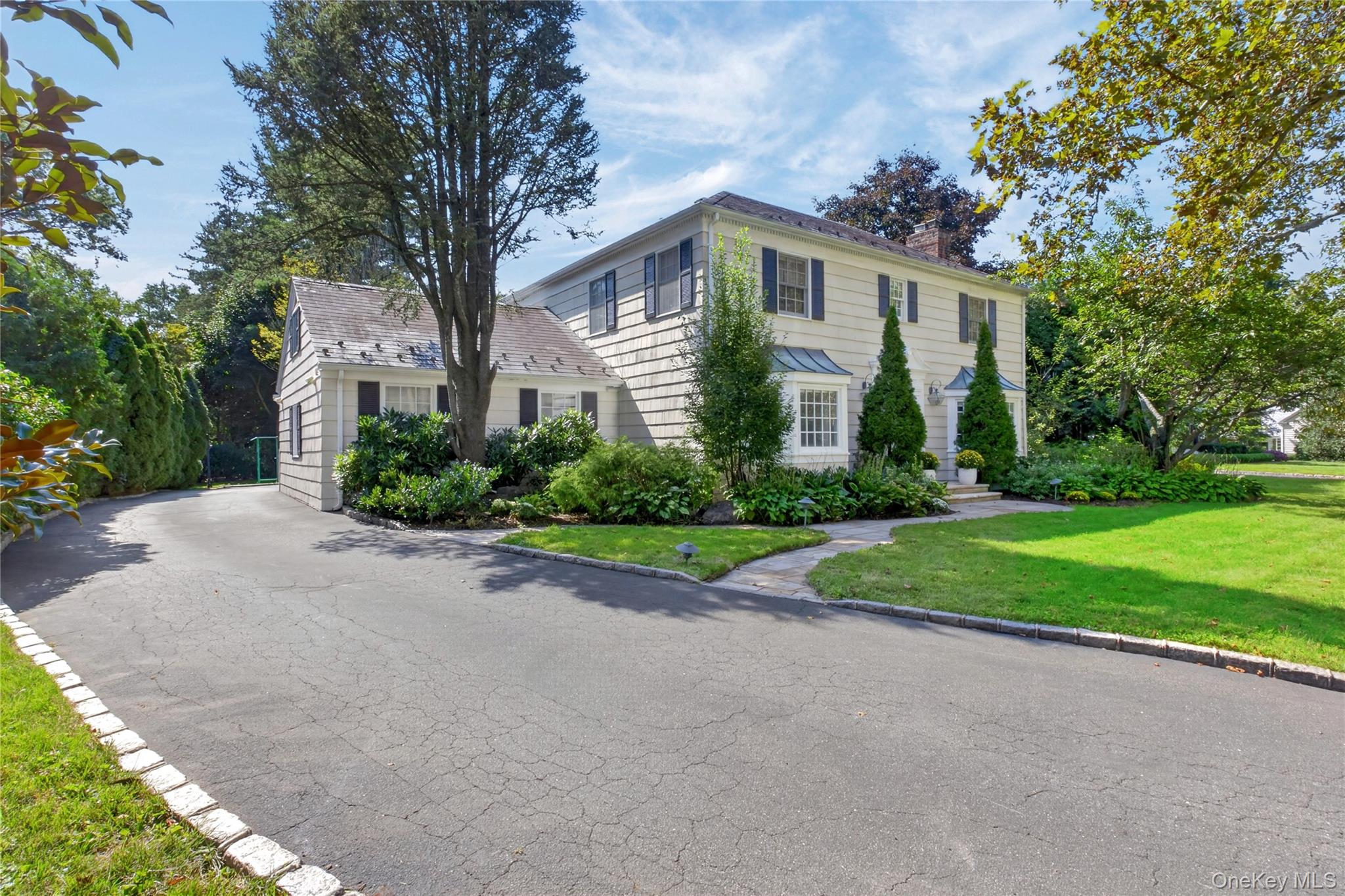 602 Park Avenue – For Sale photo 2