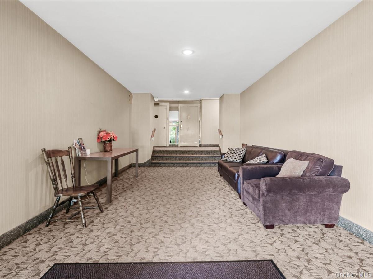 530 Dubois Avenue, Unit 2C photo 3