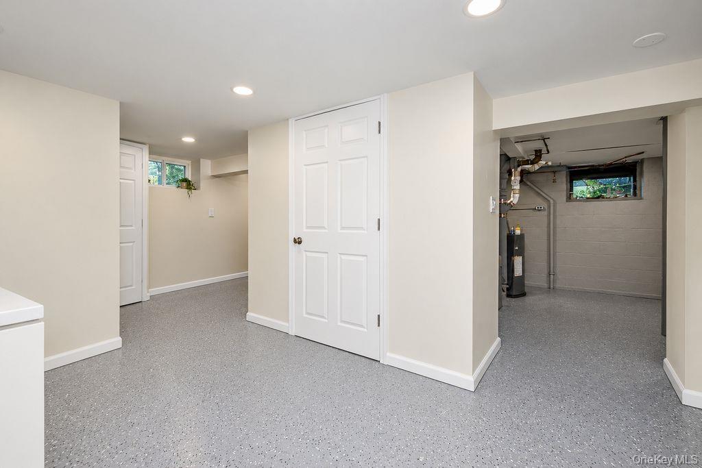 8 Curry Road – For Sale photo 25