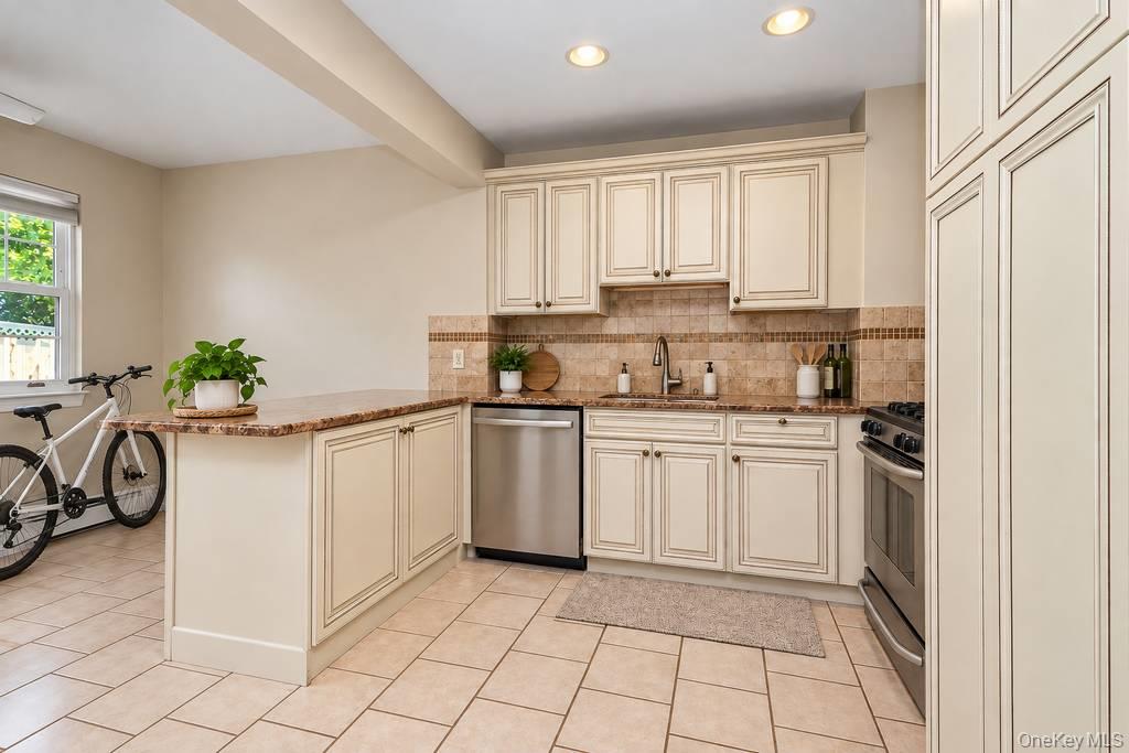 8 Curry Road – For Sale photo 15