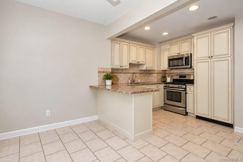 8 Curry Road – For Sale photo 17