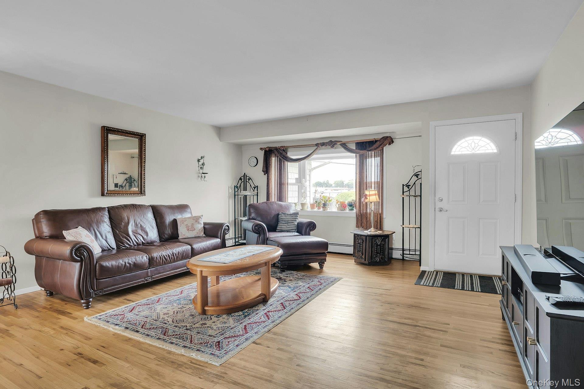 206 Alkier Street – For Sale photo 9