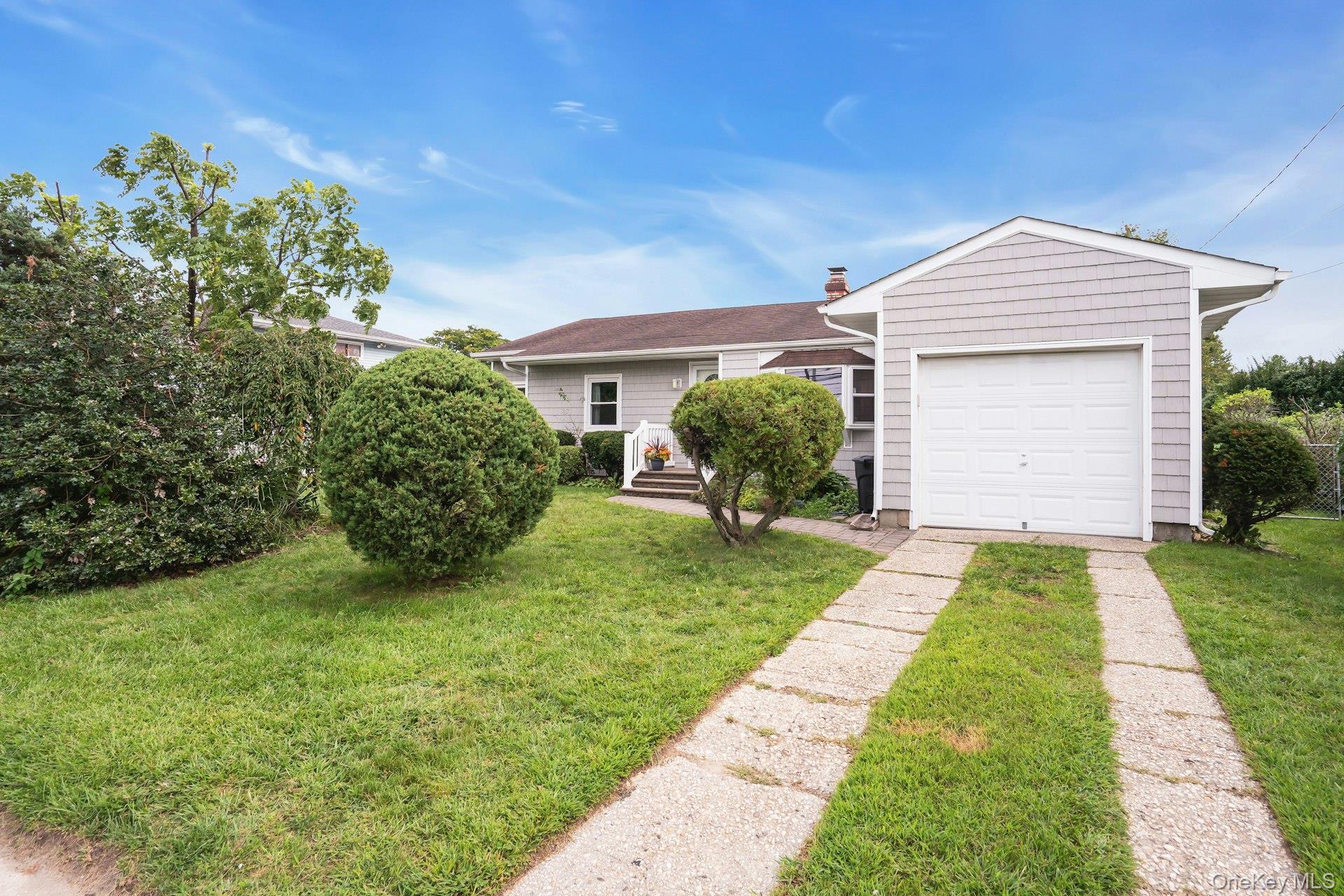 206 Alkier Street – For Sale photo 3