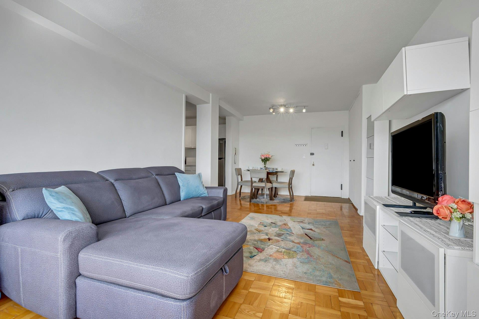2400 Johnson Avenue, Unit 4G photo 14
