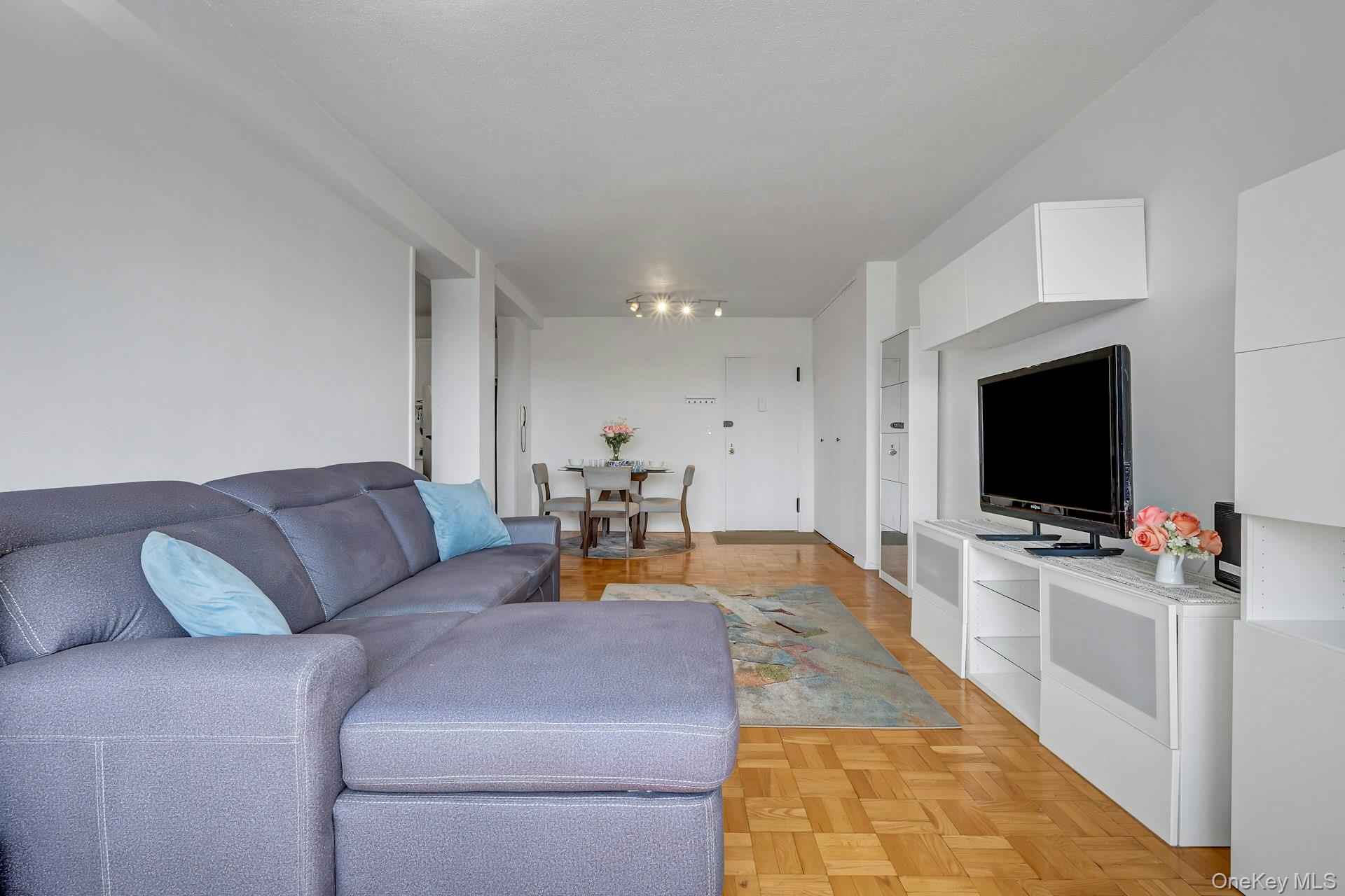 2400 Johnson Avenue, Unit 4G photo 13