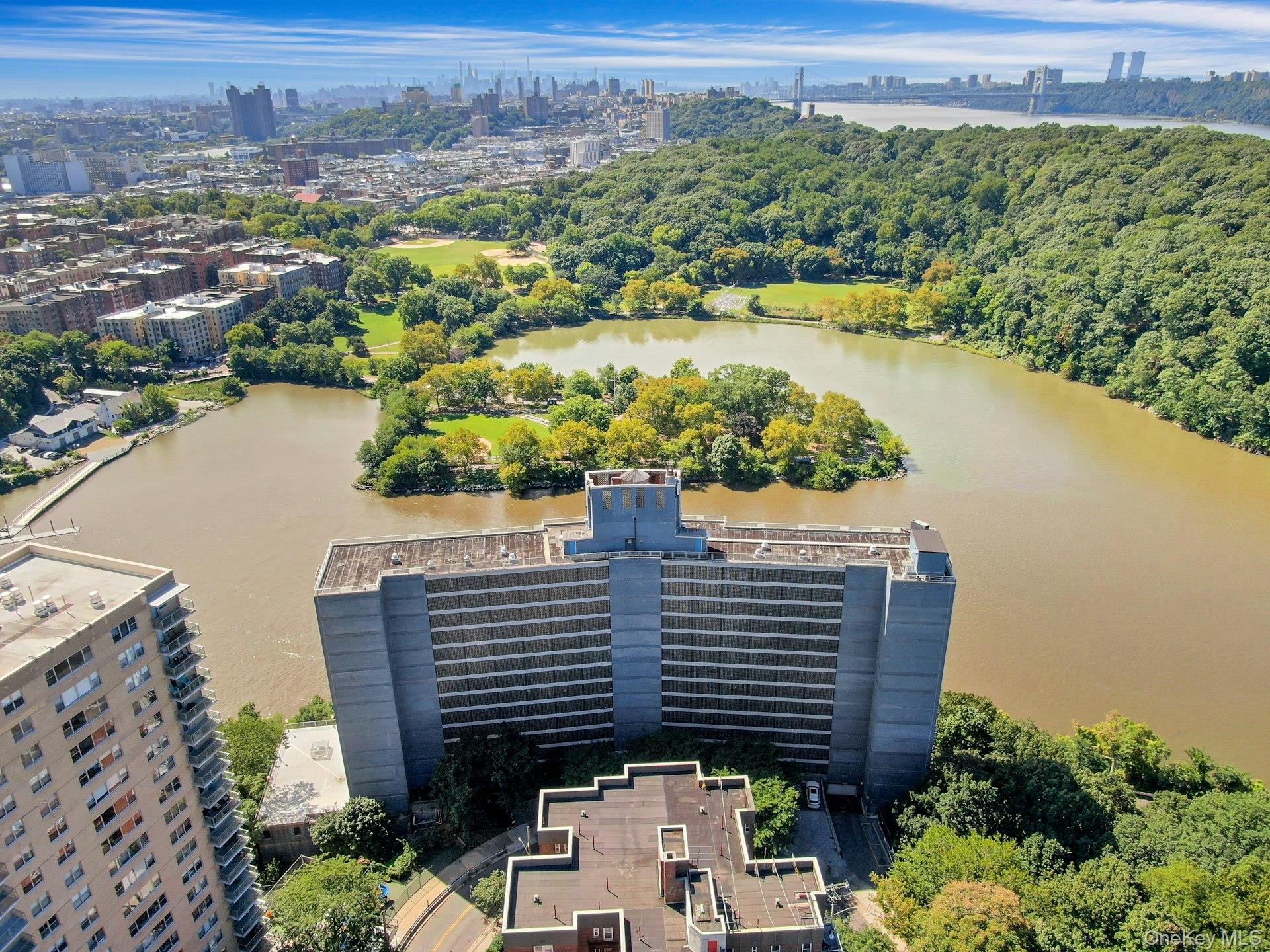 2400 Johnson Avenue, Unit 4G photo 35