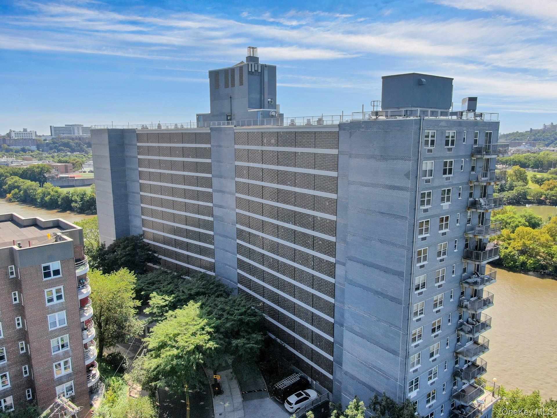 2400 Johnson Avenue, Unit 4G photo 34