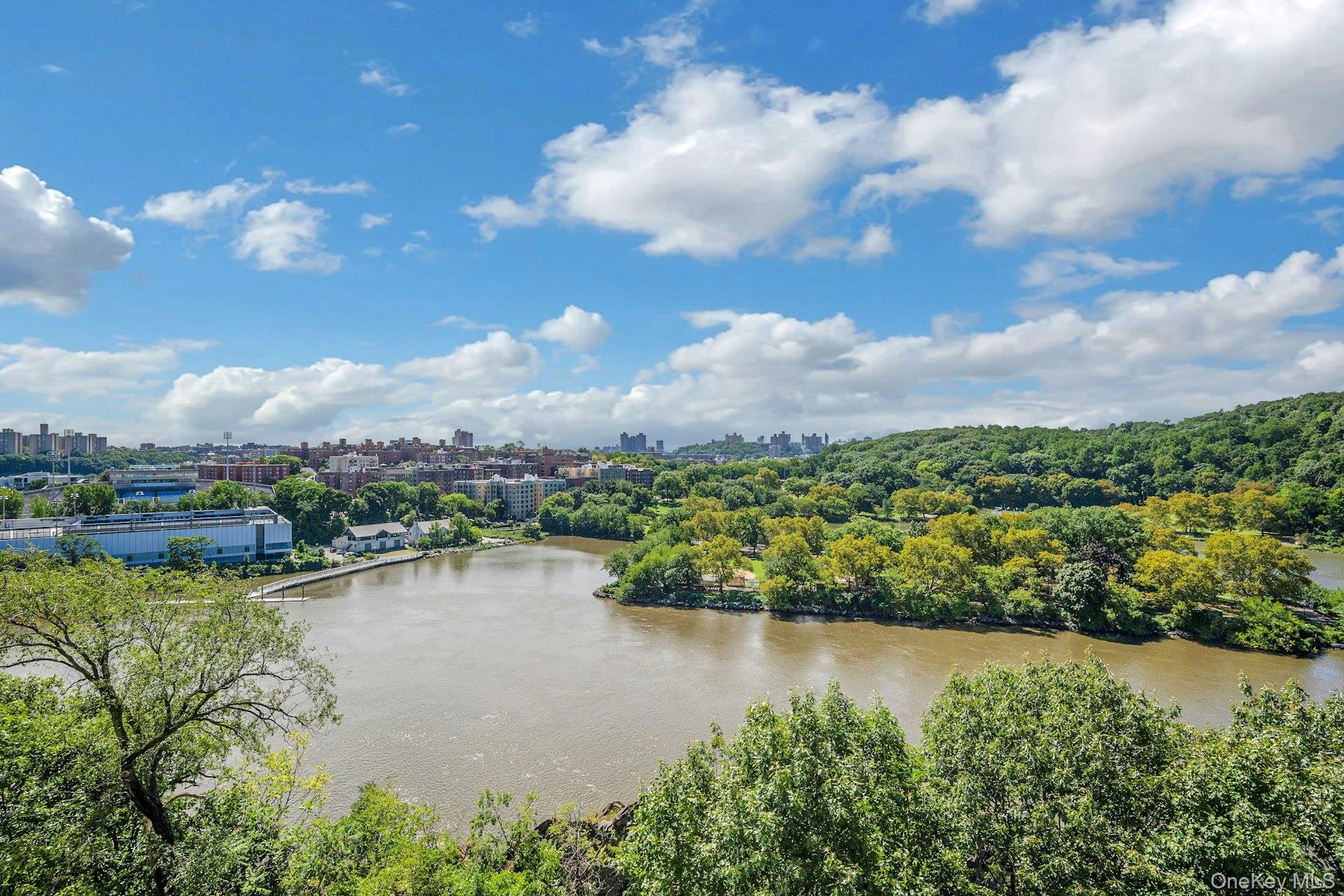 2400 Johnson Avenue, Unit 4G photo 12