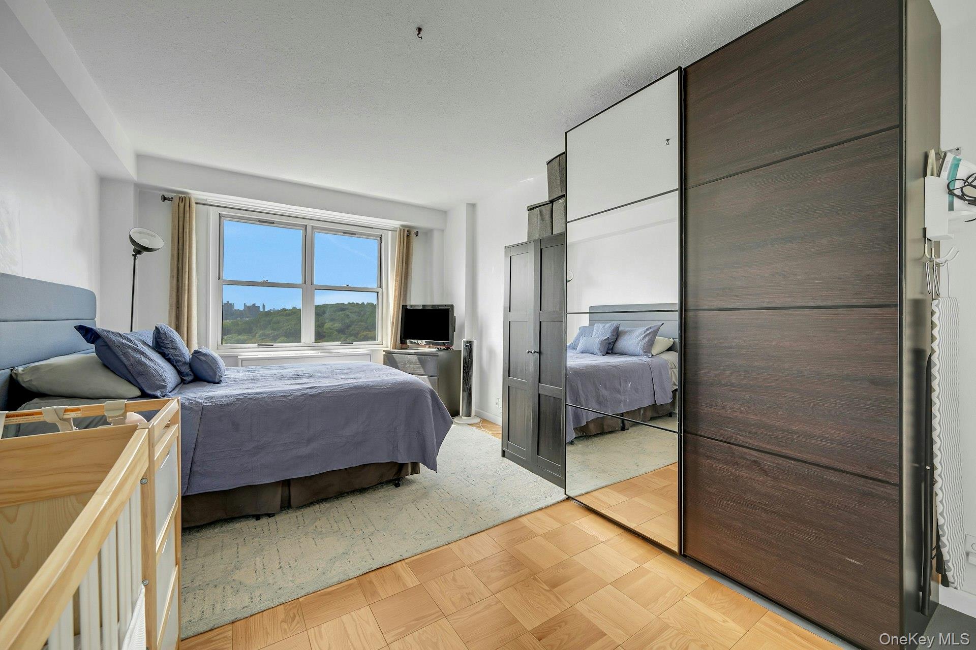 2400 Johnson Avenue, Unit 4G photo 22
