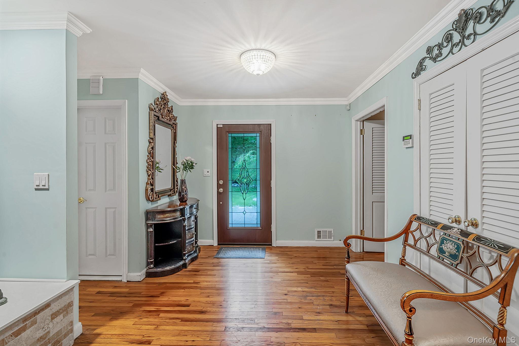 15 Cliff Road – For Sale photo 3