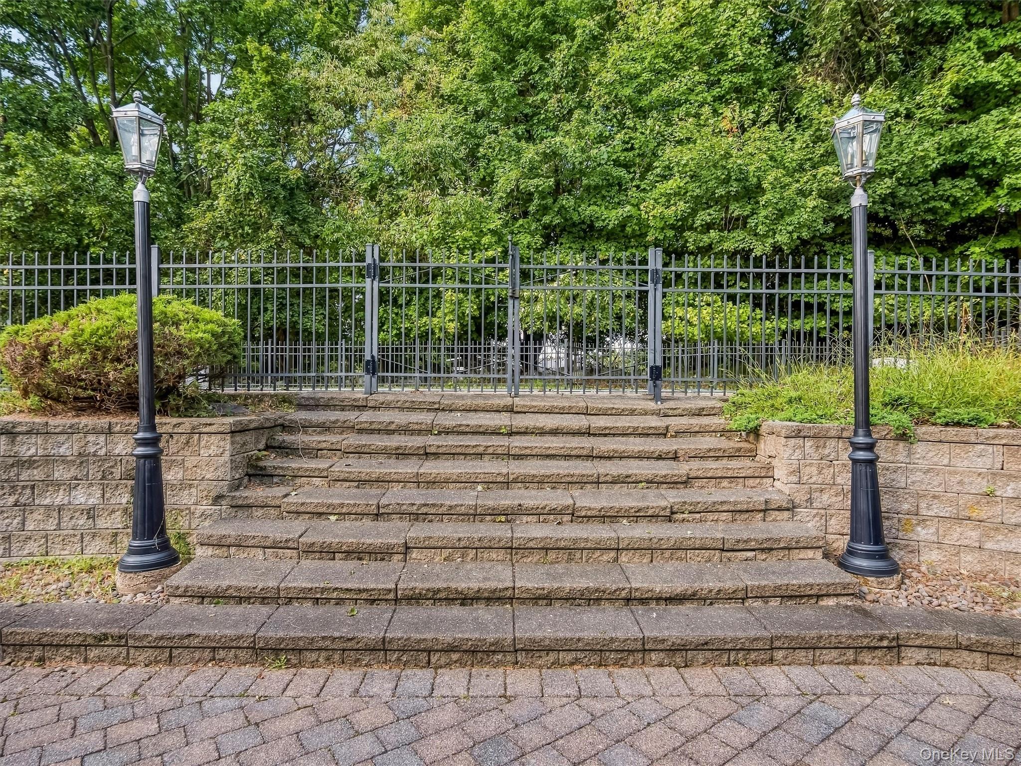 58 Regina Road – For Sale photo 39