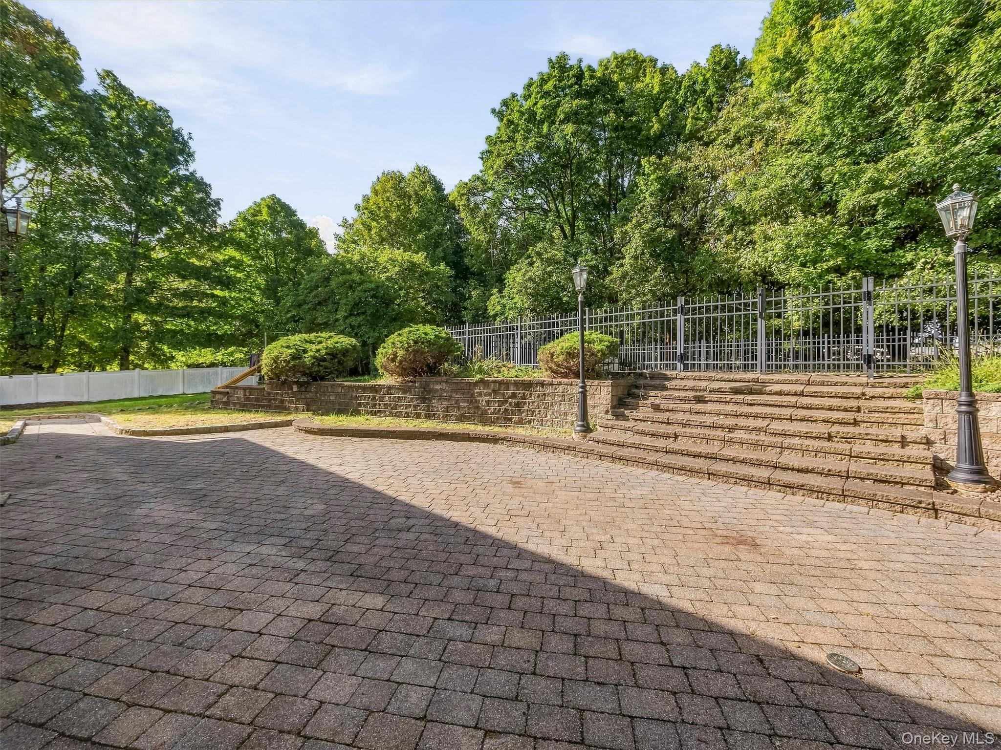 58 Regina Road – For Sale photo 37