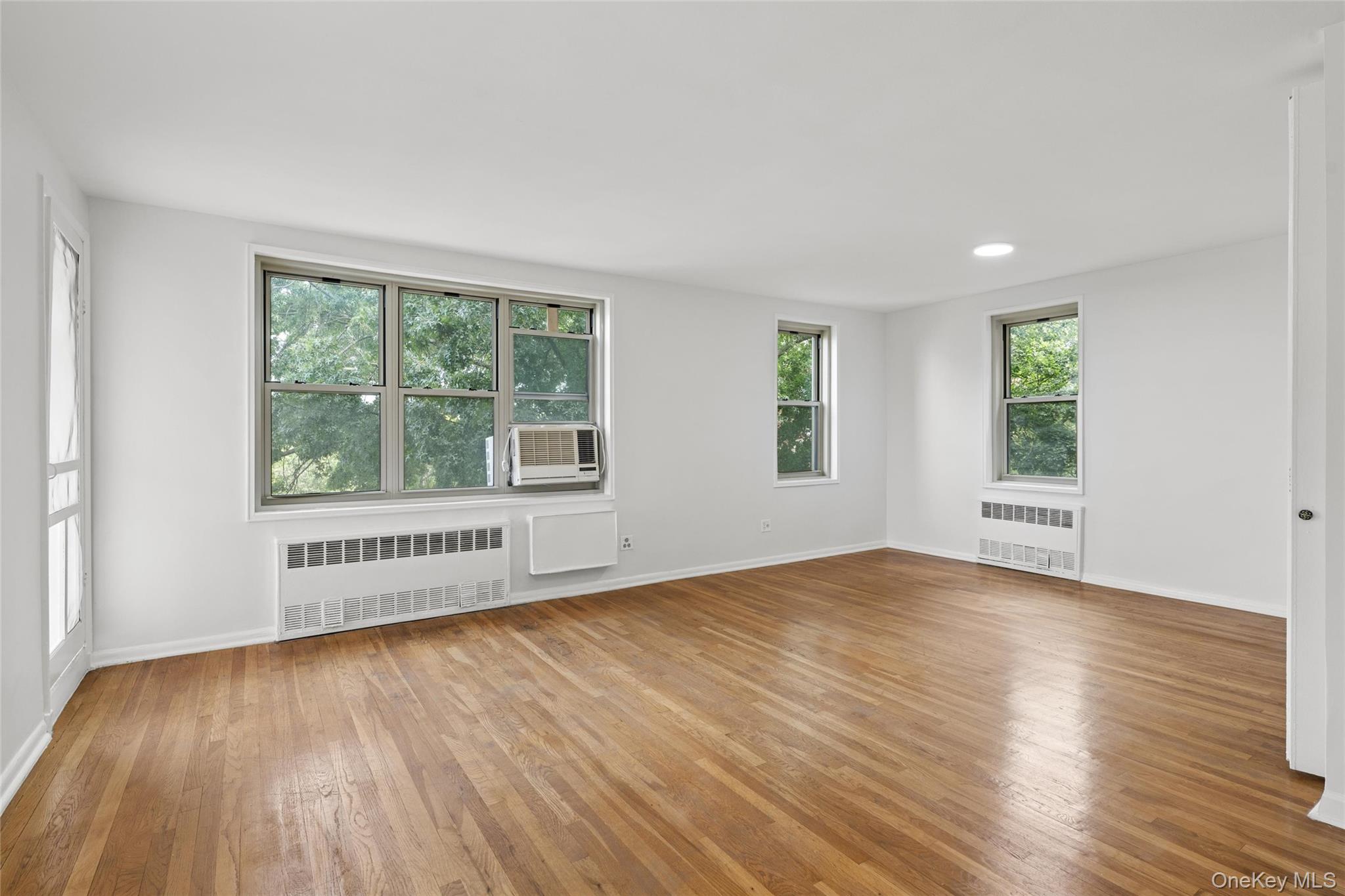 23-35 Bell Blvd., Unit 4H photo 13