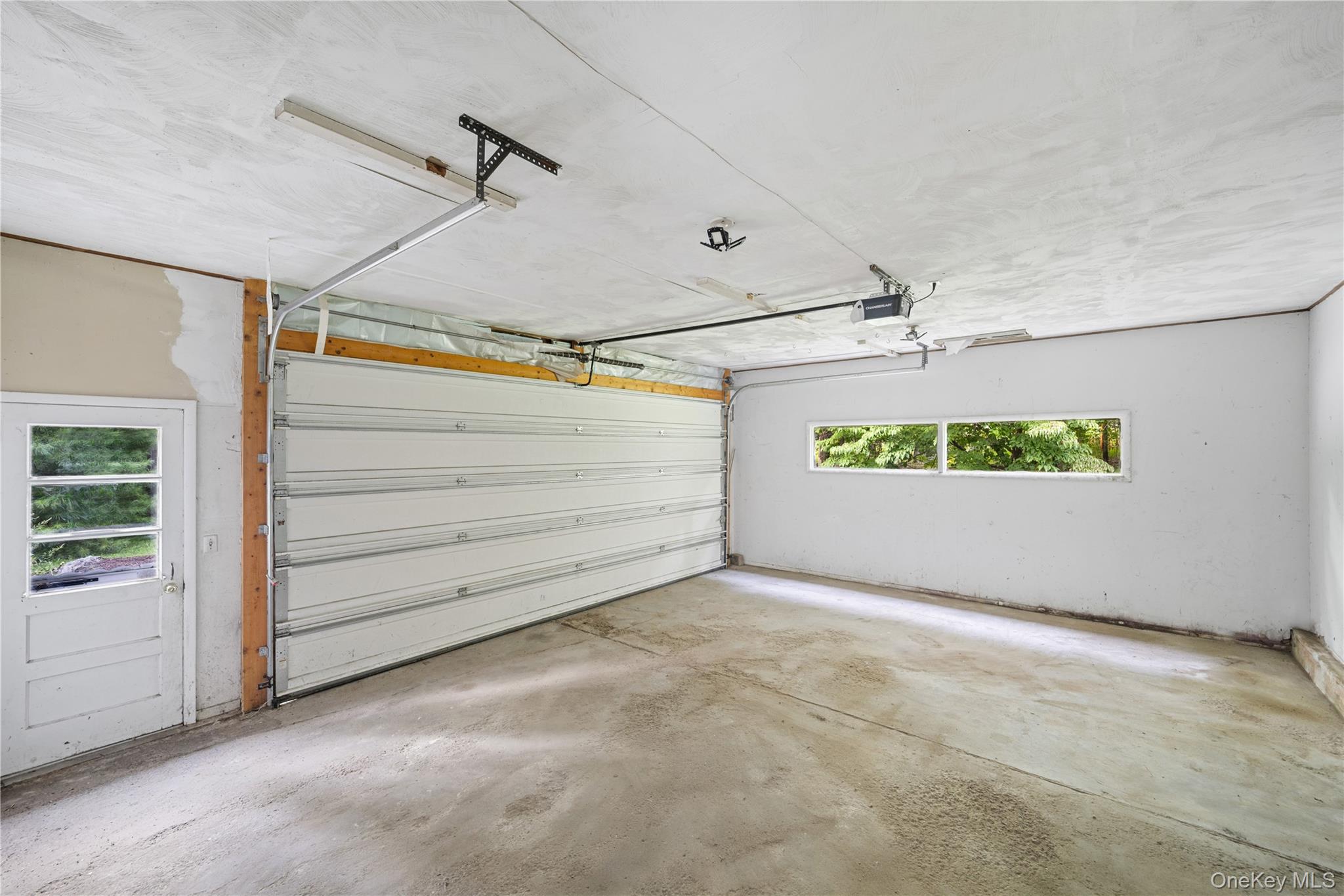 48 Theresa Boulevard – For Sale photo 24