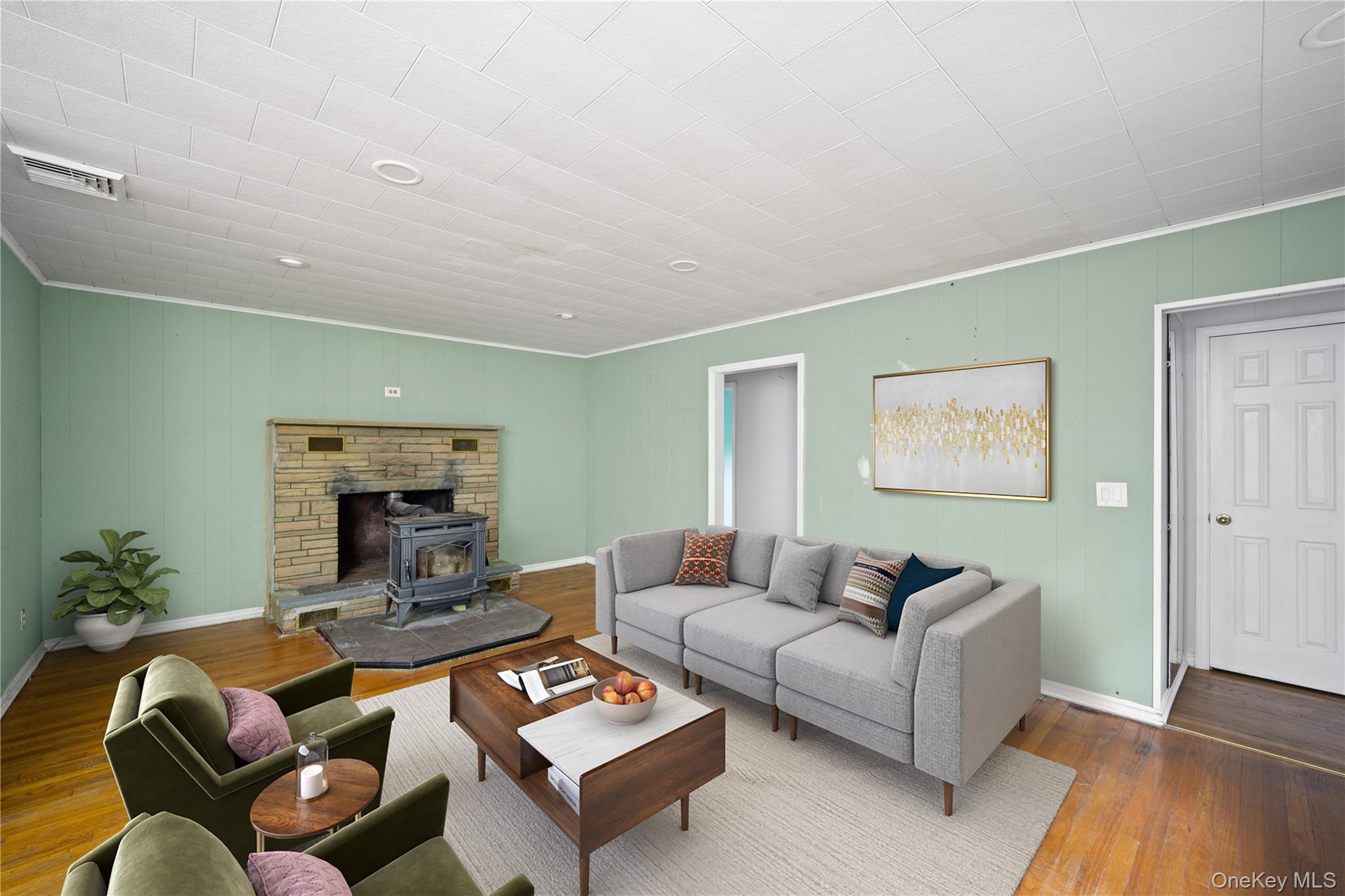 48 Theresa Boulevard – For Sale photo 3