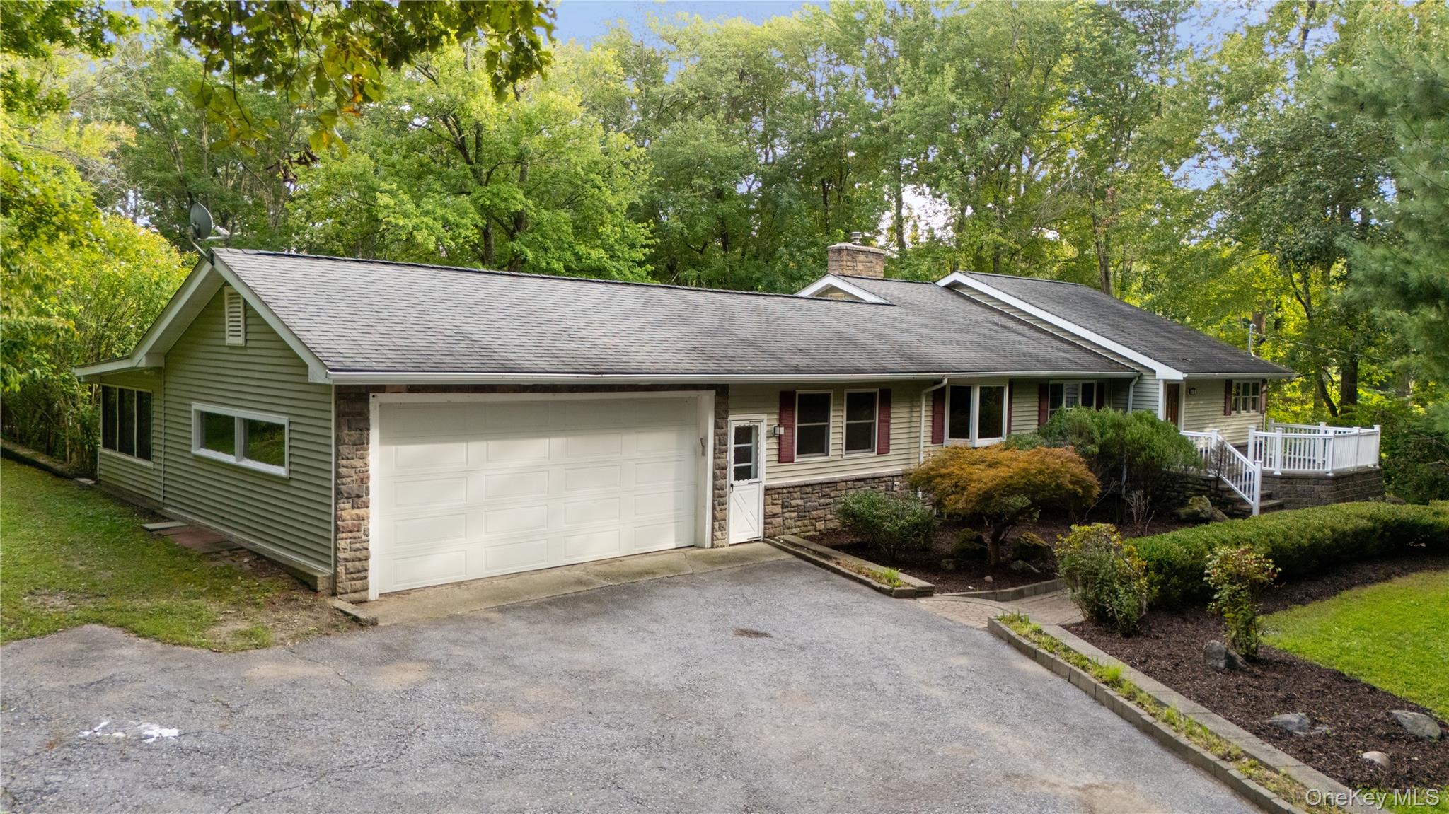 48 Theresa Boulevard – For Sale photo 43