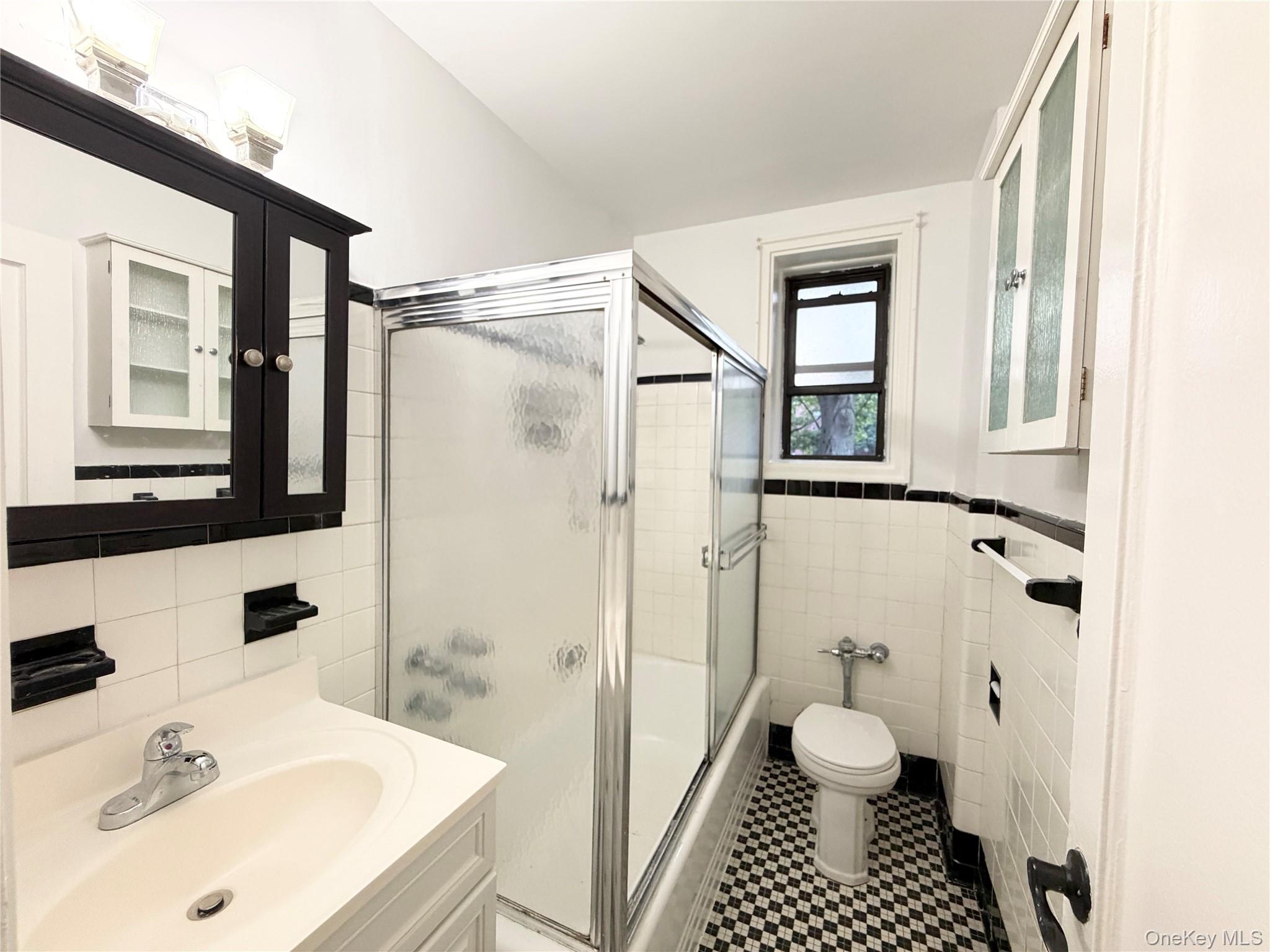412C Larchmont Acres West, Unit 2C photo 9