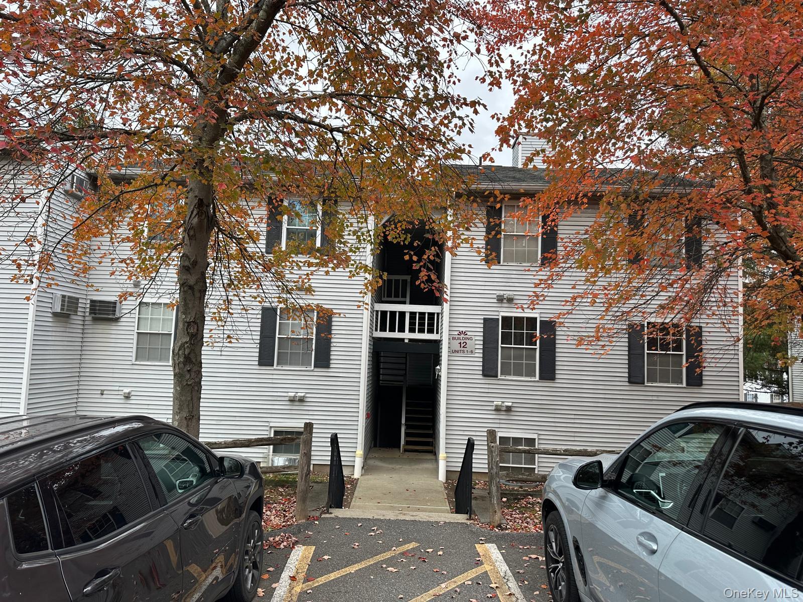 12 Lexington Hill, Unit 2 photo 3