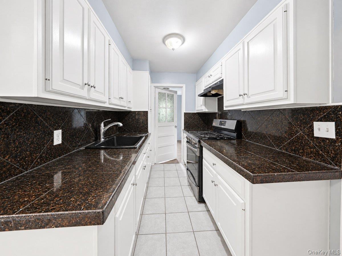 140 Whitman Road – For Sale photo 6
