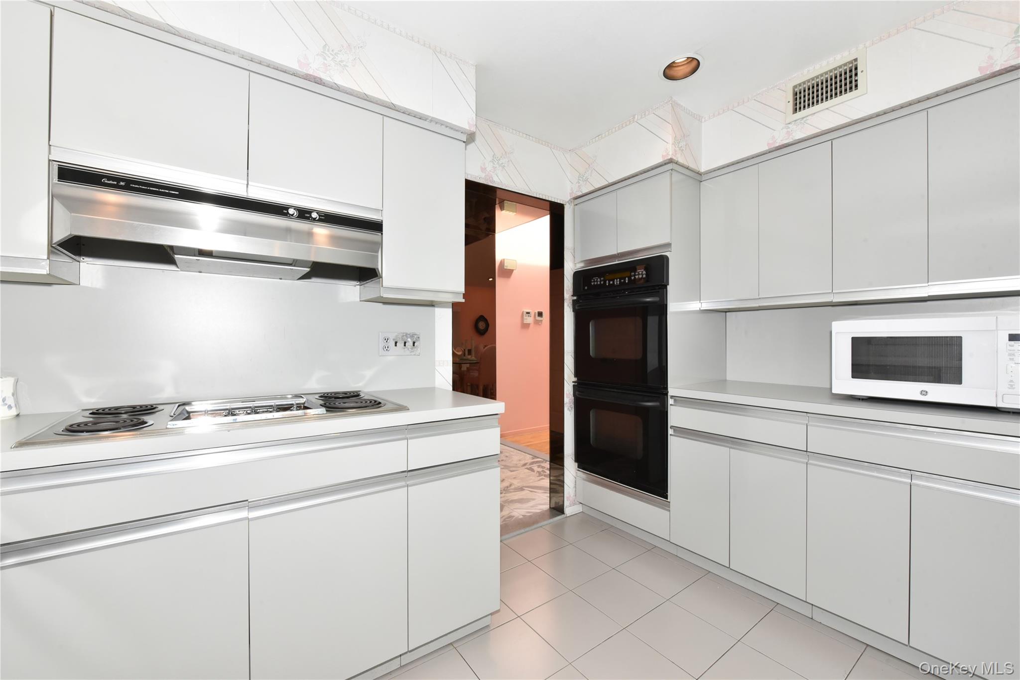 19 Woodcrest Drive – For Sale photo 22