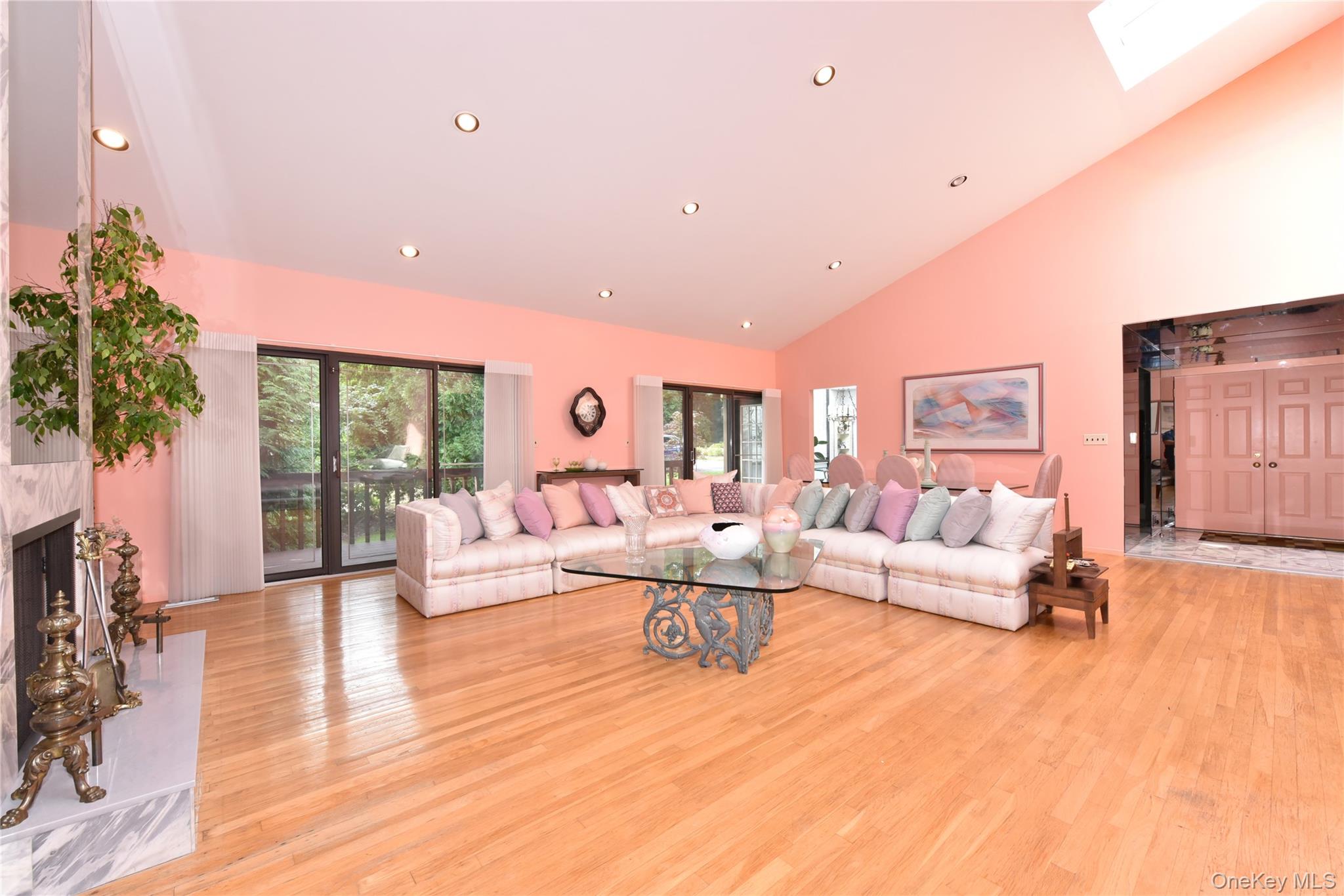 19 Woodcrest Drive – For Sale photo 5