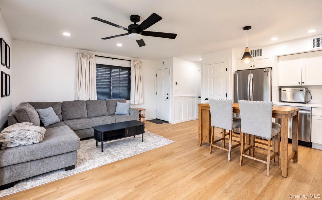 1 anchorage way way, Unit 1101
