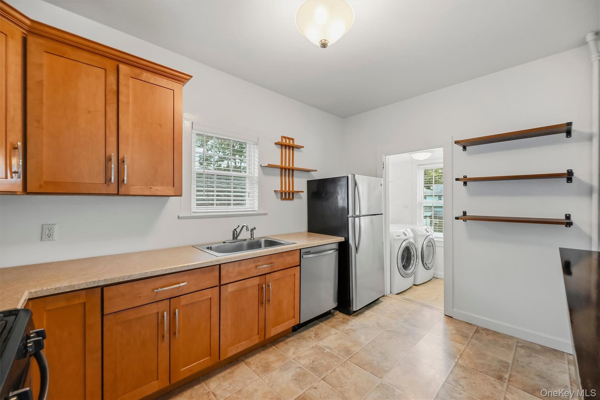 5 Central Avenue – For Sale photo 30
