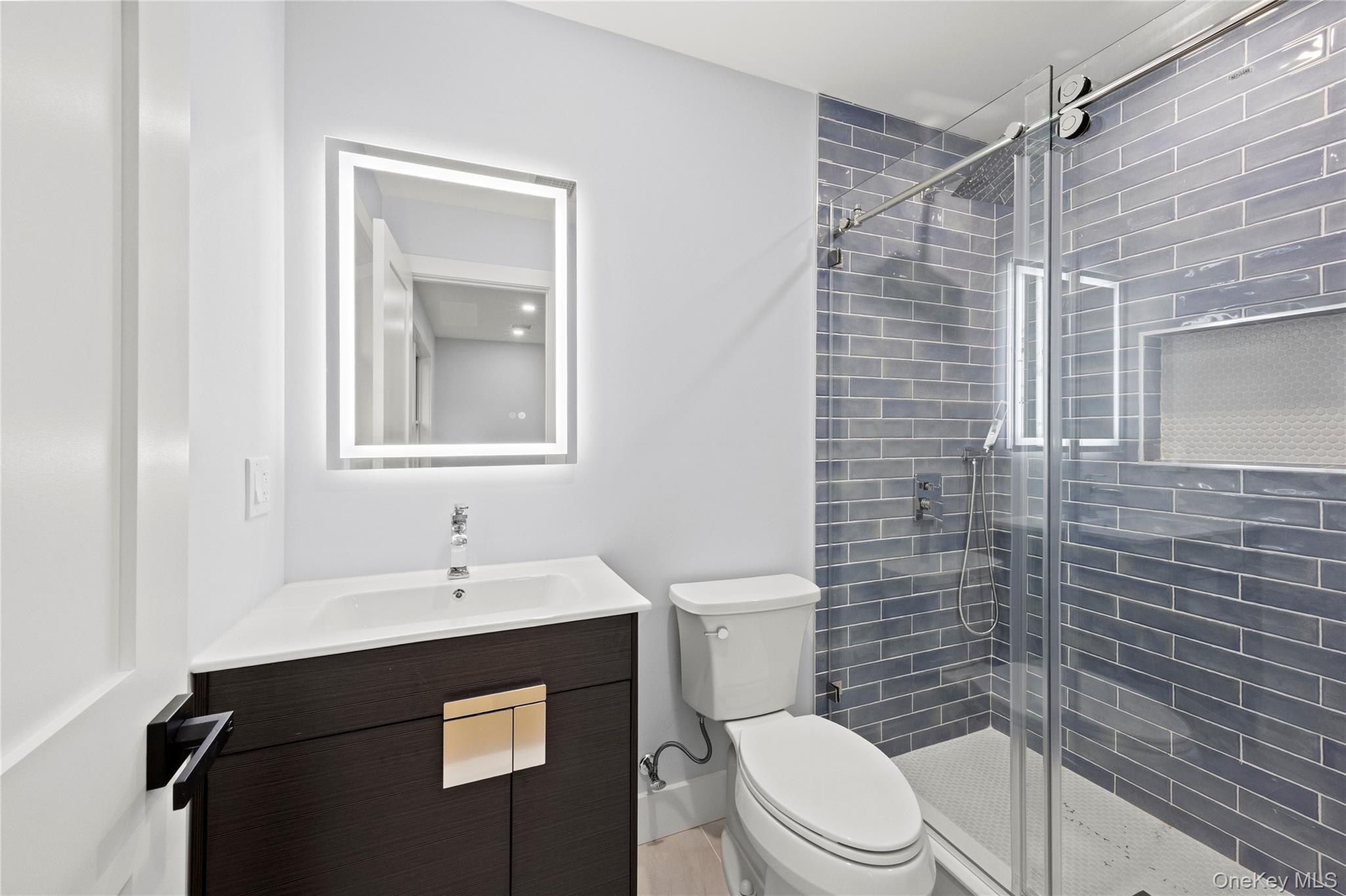 712 Bach Court – For Sale photo 37
