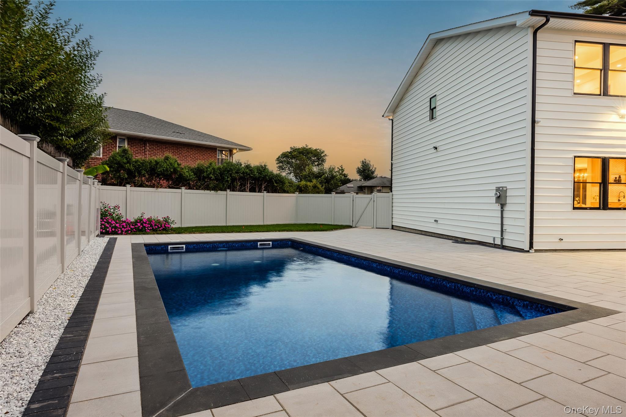 712 Bach Court – For Sale photo 40