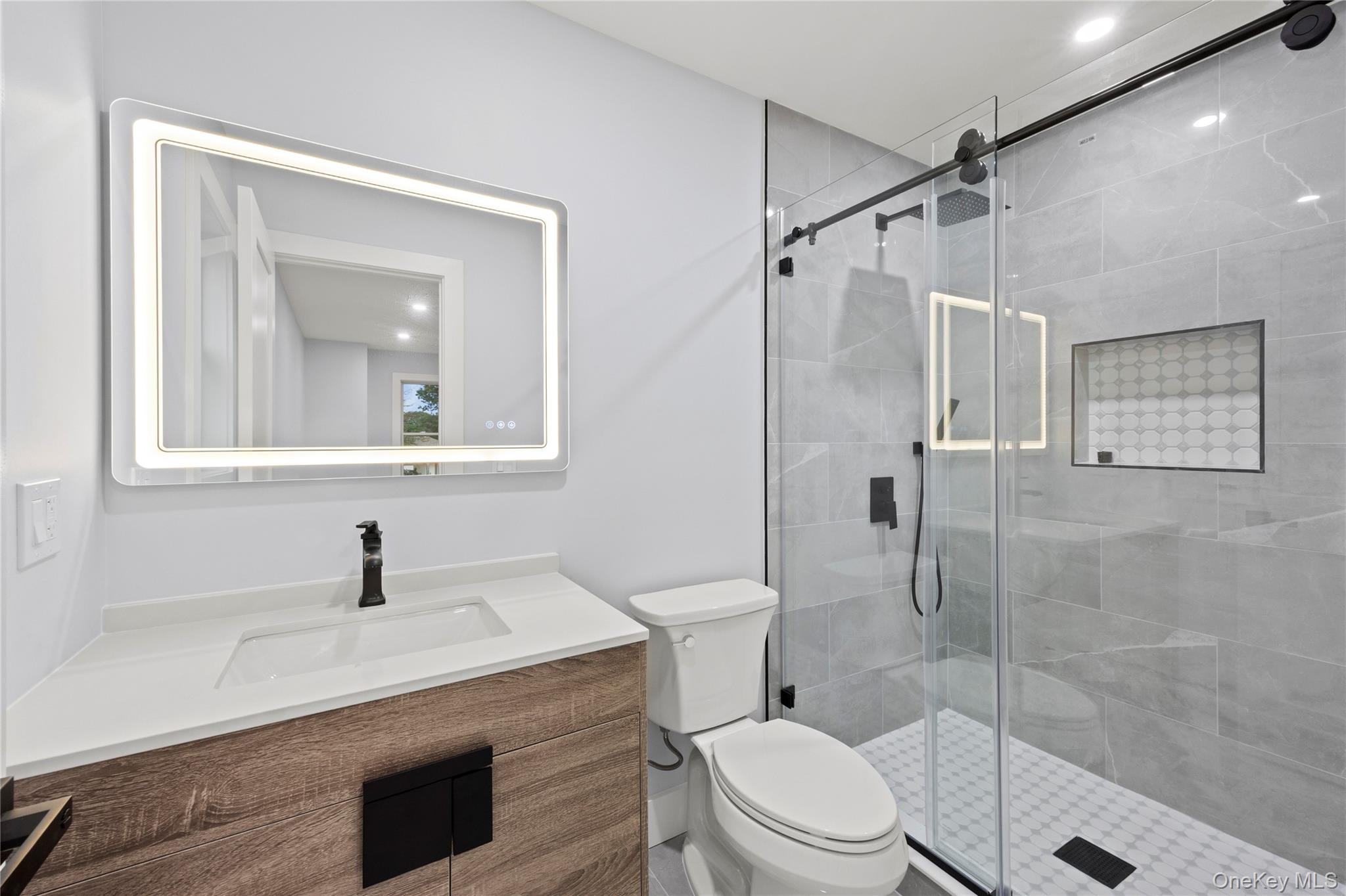 712 Bach Court – For Sale photo 35