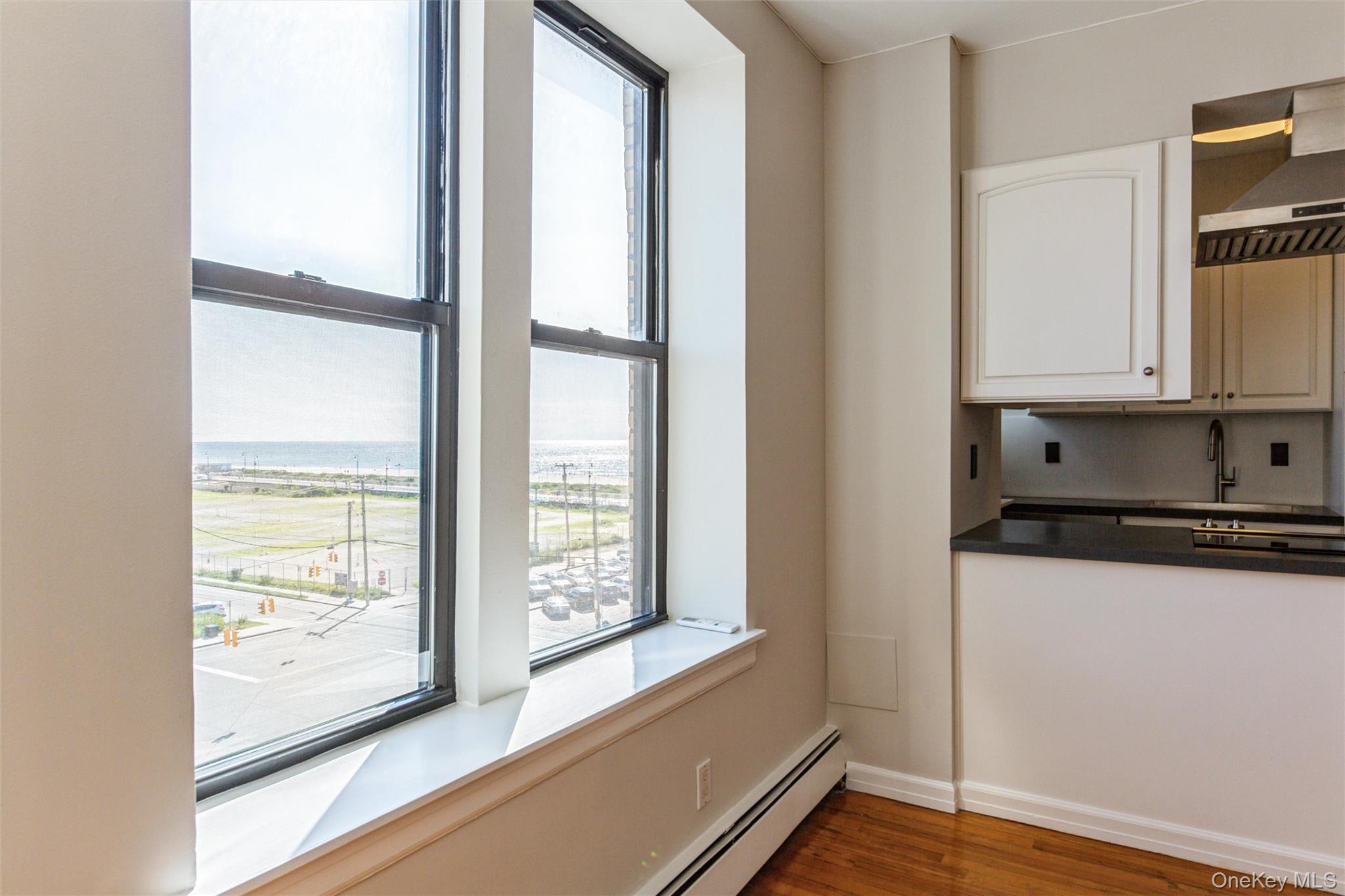 25 W Broadway, Unit 503 photo 13