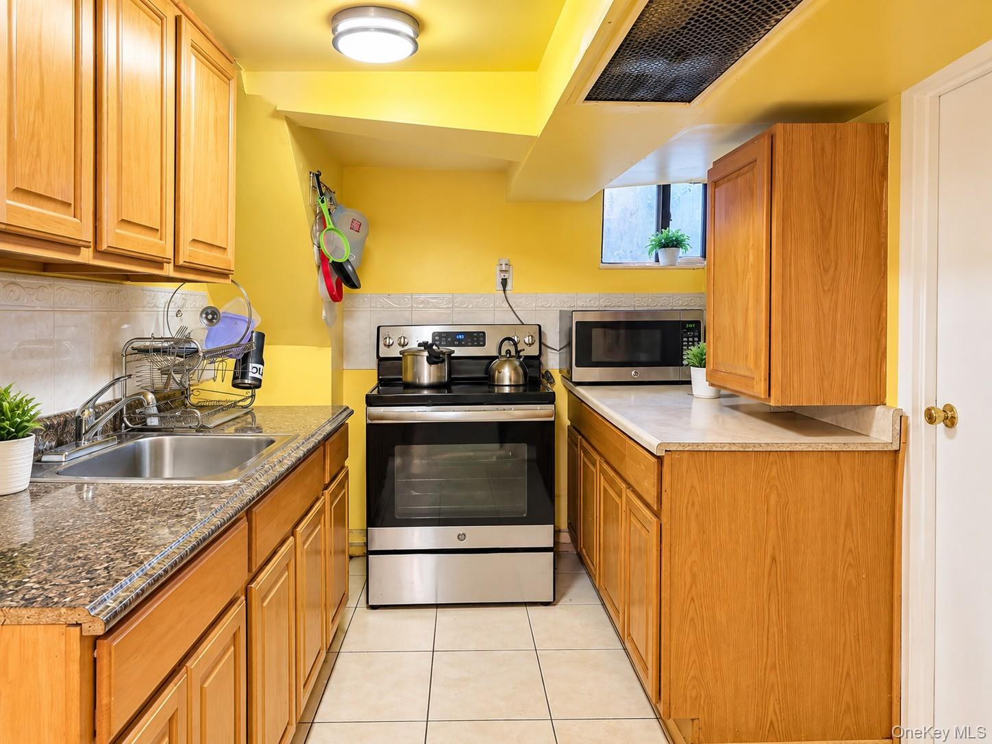732 E 223rd Street – For Sale photo 15