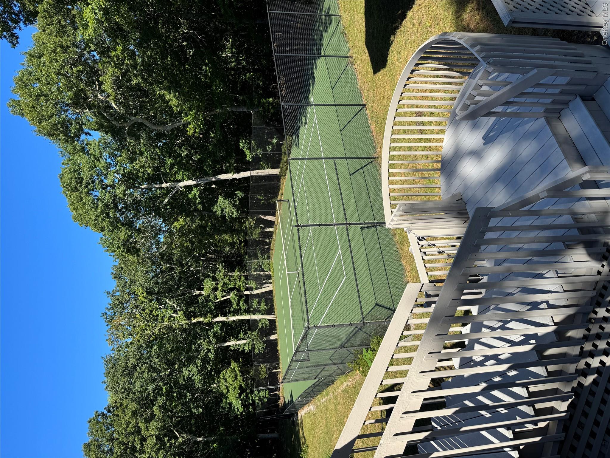 2 Little Court – For Sale photo 11