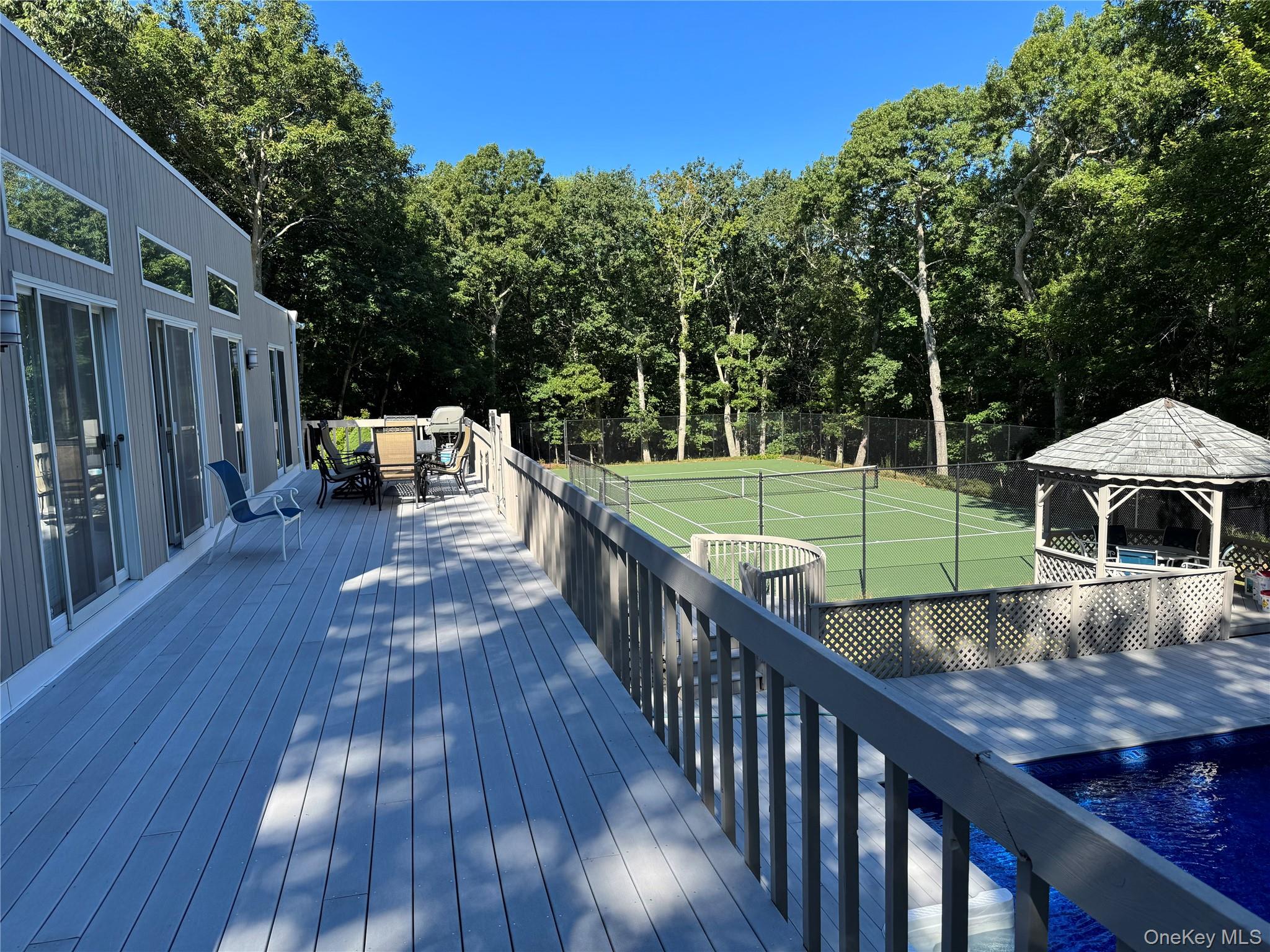 2 Little Court – For Sale photo 22