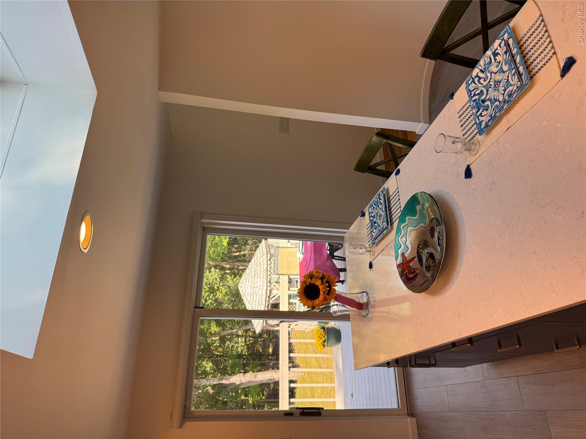 2 Little Court – For Sale photo 6