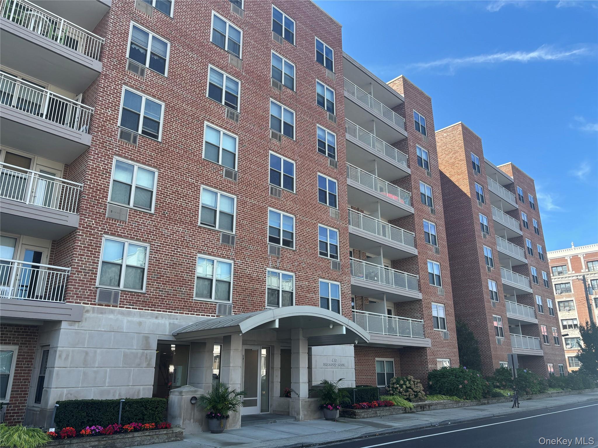 410 E. Broadway, Unit 3S