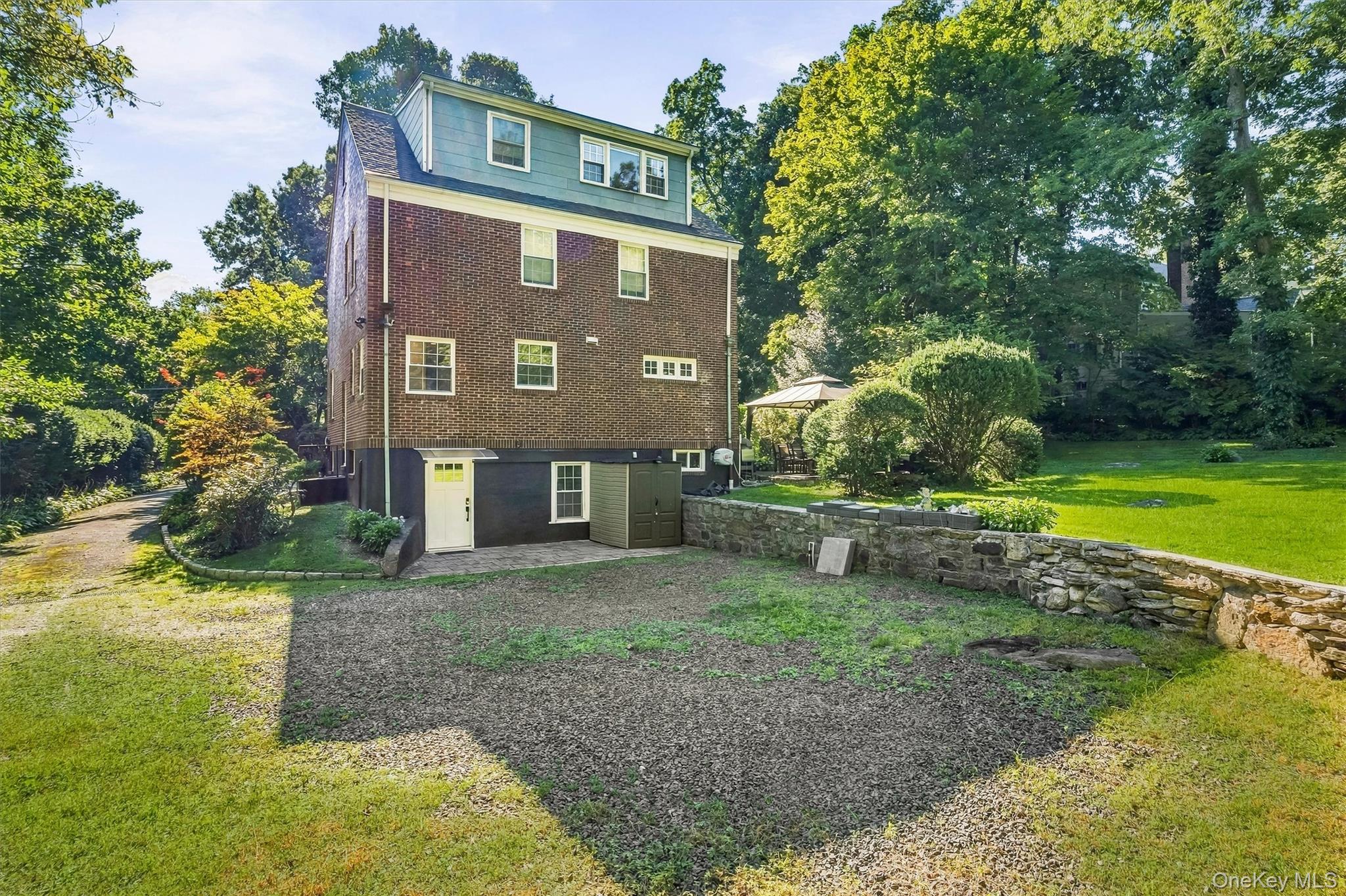 28 Winslow Road – For Sale photo 29