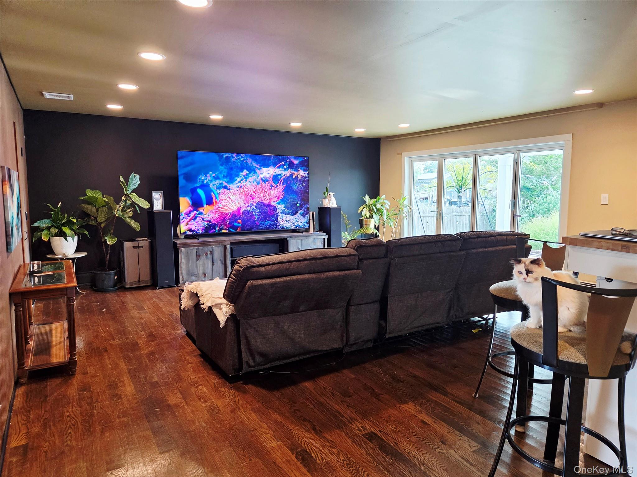2706 Peconic Avenue – For Rent photo 19