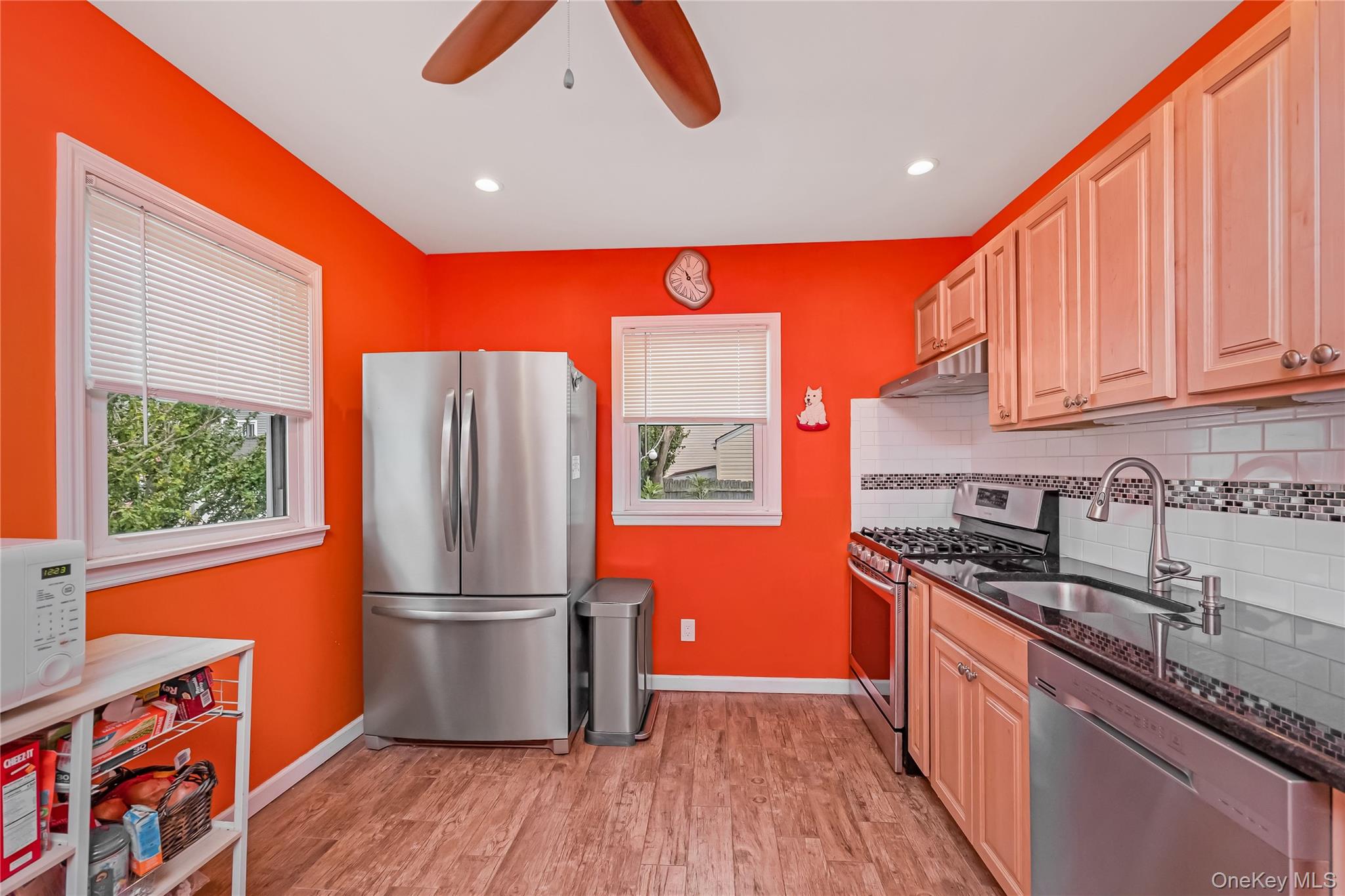 19 Rainbow Lane – For Sale photo 21