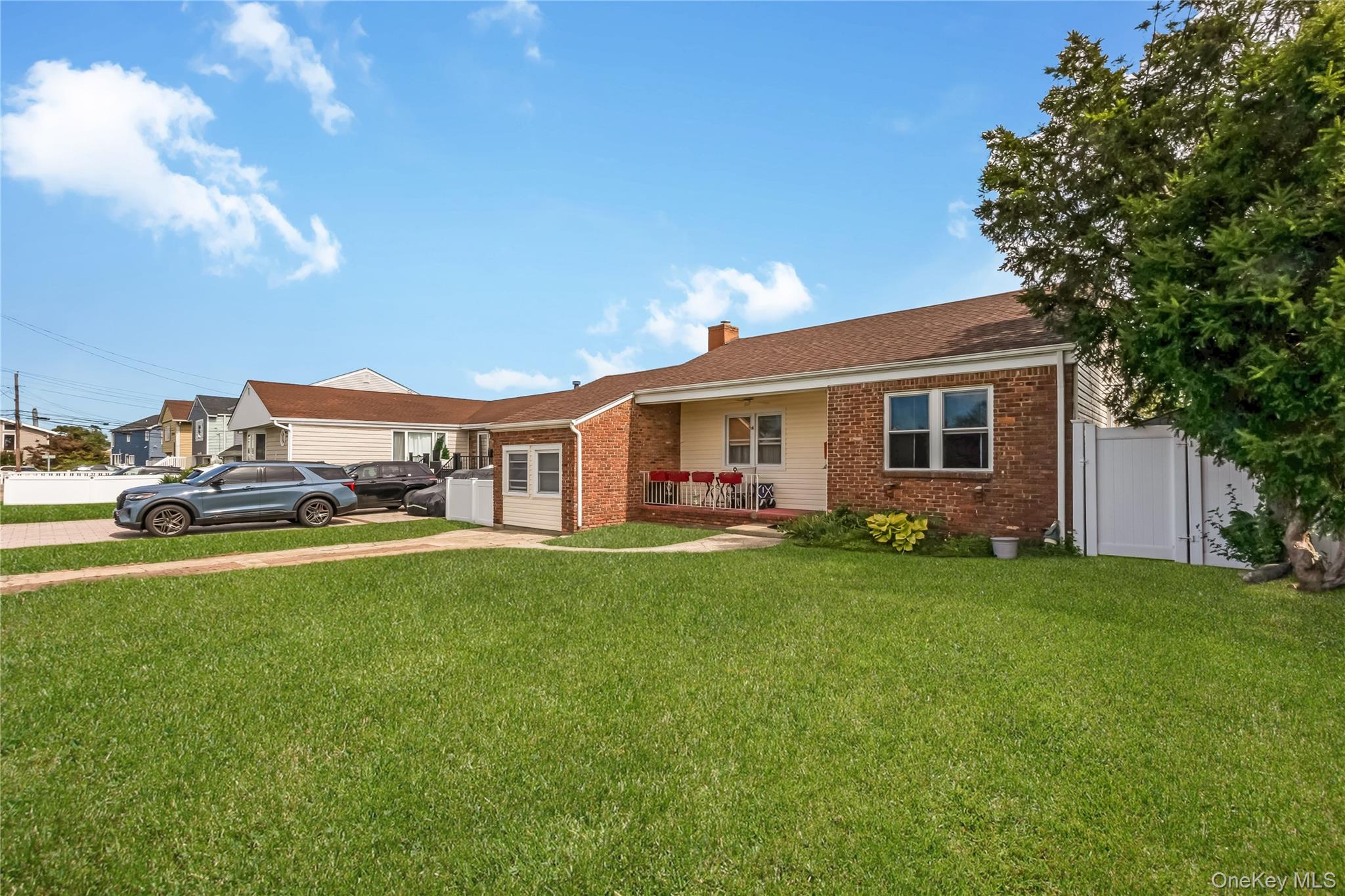 19 Rainbow Lane – For Sale photo 3