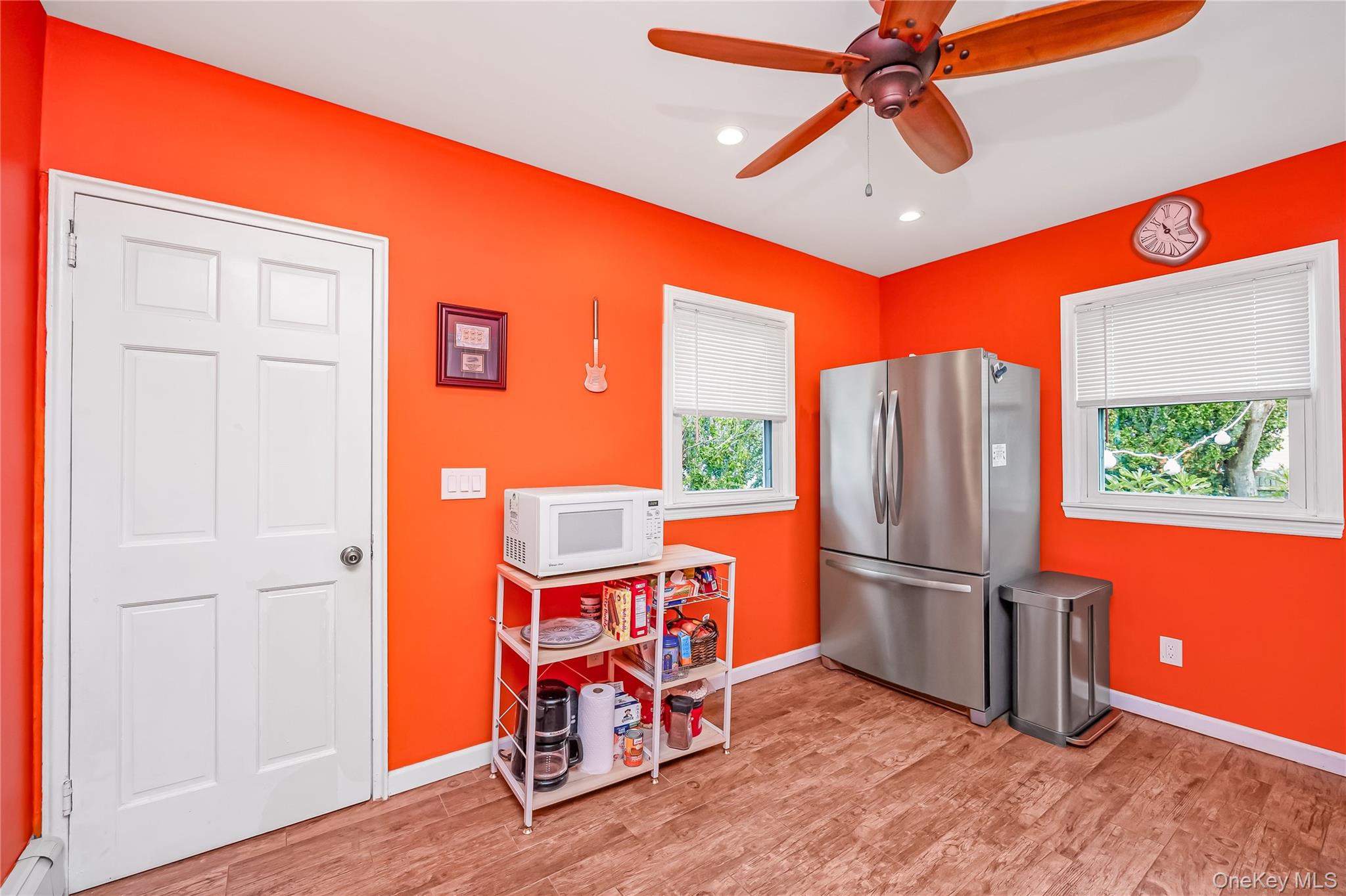 19 Rainbow Lane – For Sale photo 23