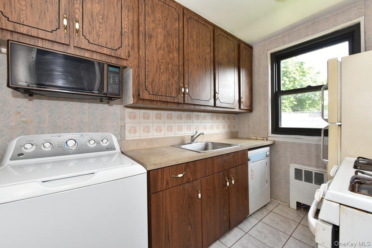 56-15 244 Street, Unit Upper photo 10