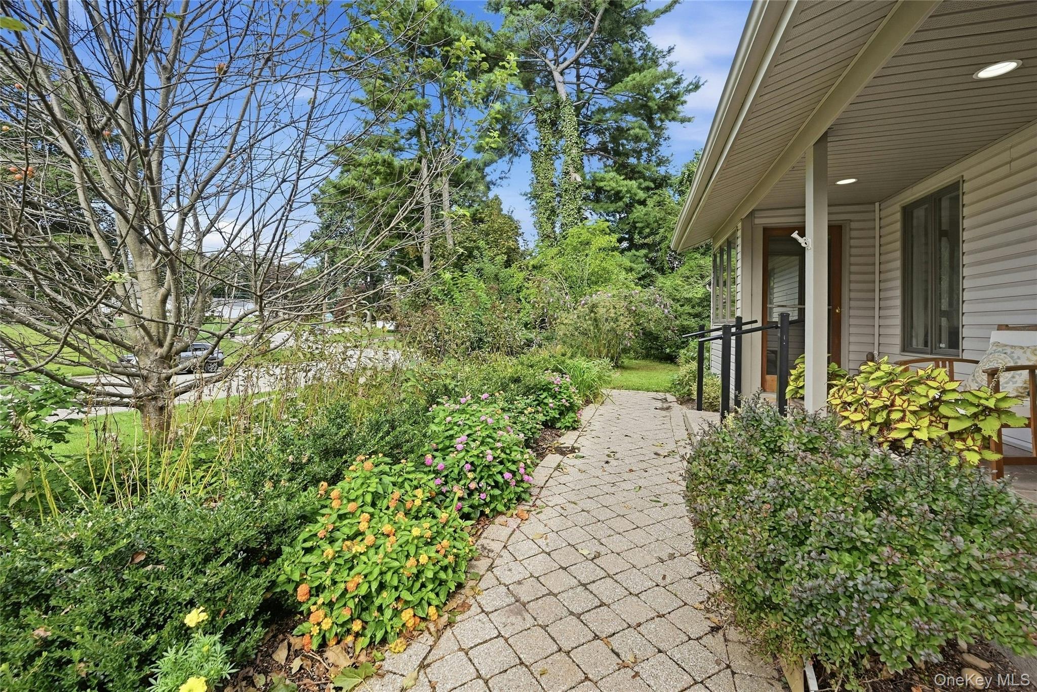 68 Woodland Road – For Sale photo 2